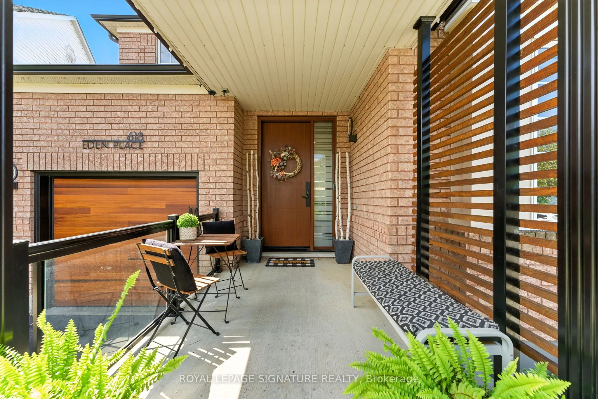 618 Eden Place