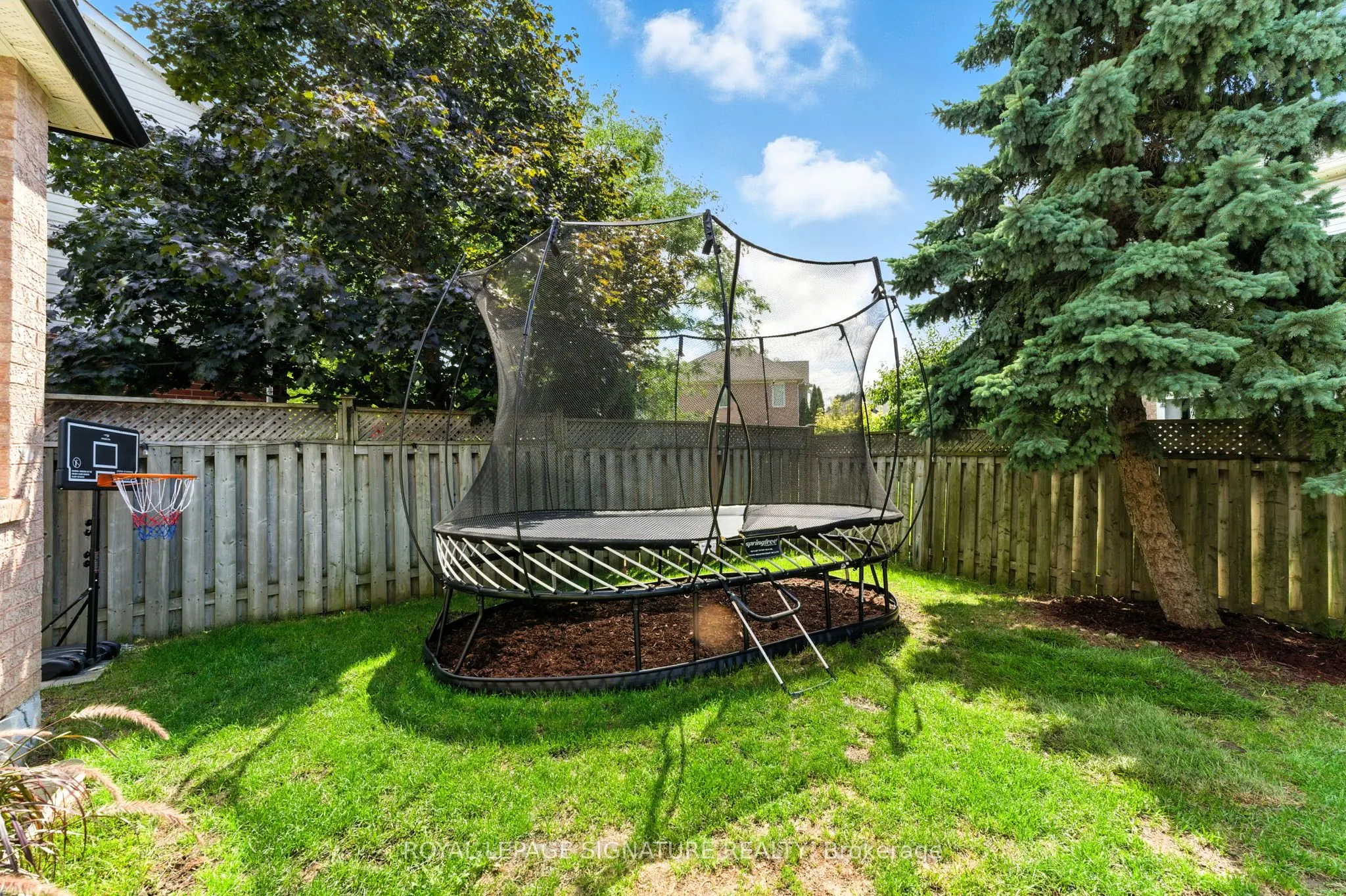 618 Eden Place