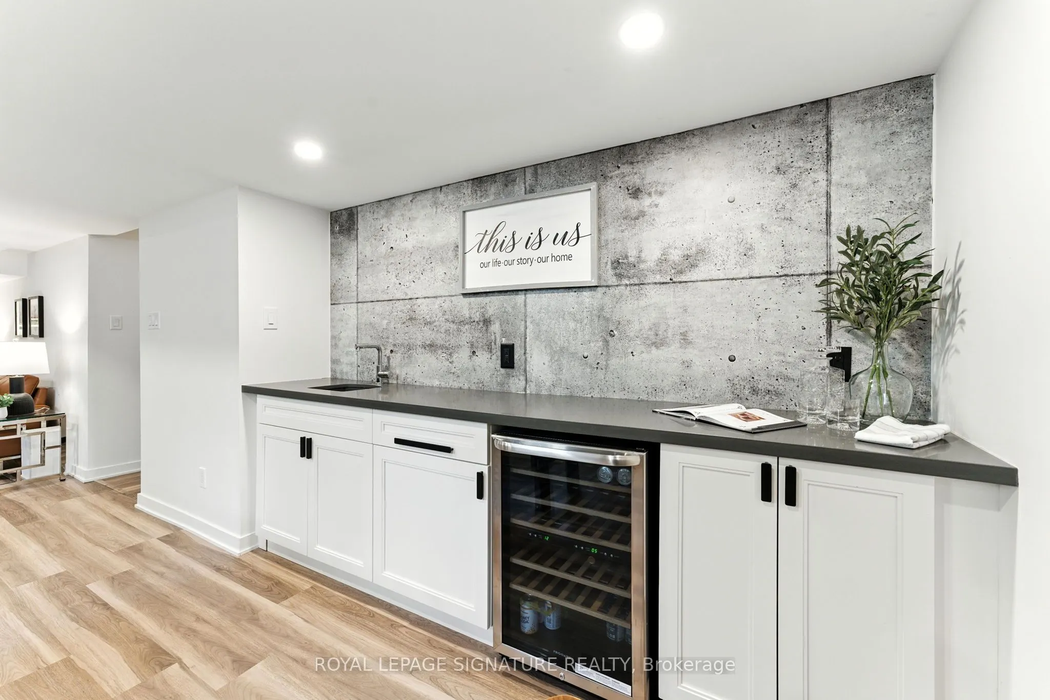 618 Eden Place