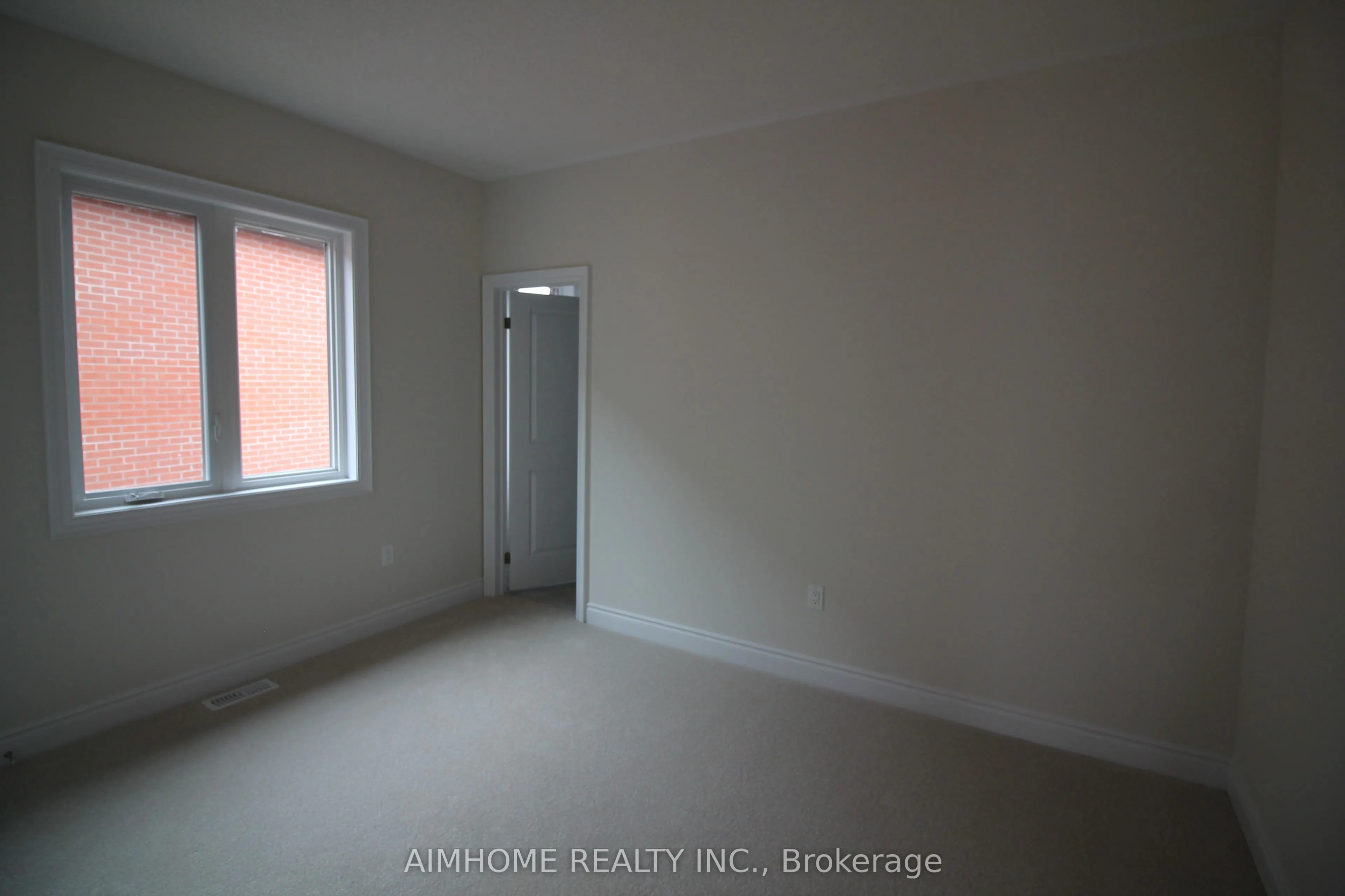 3453 Mosley Gate