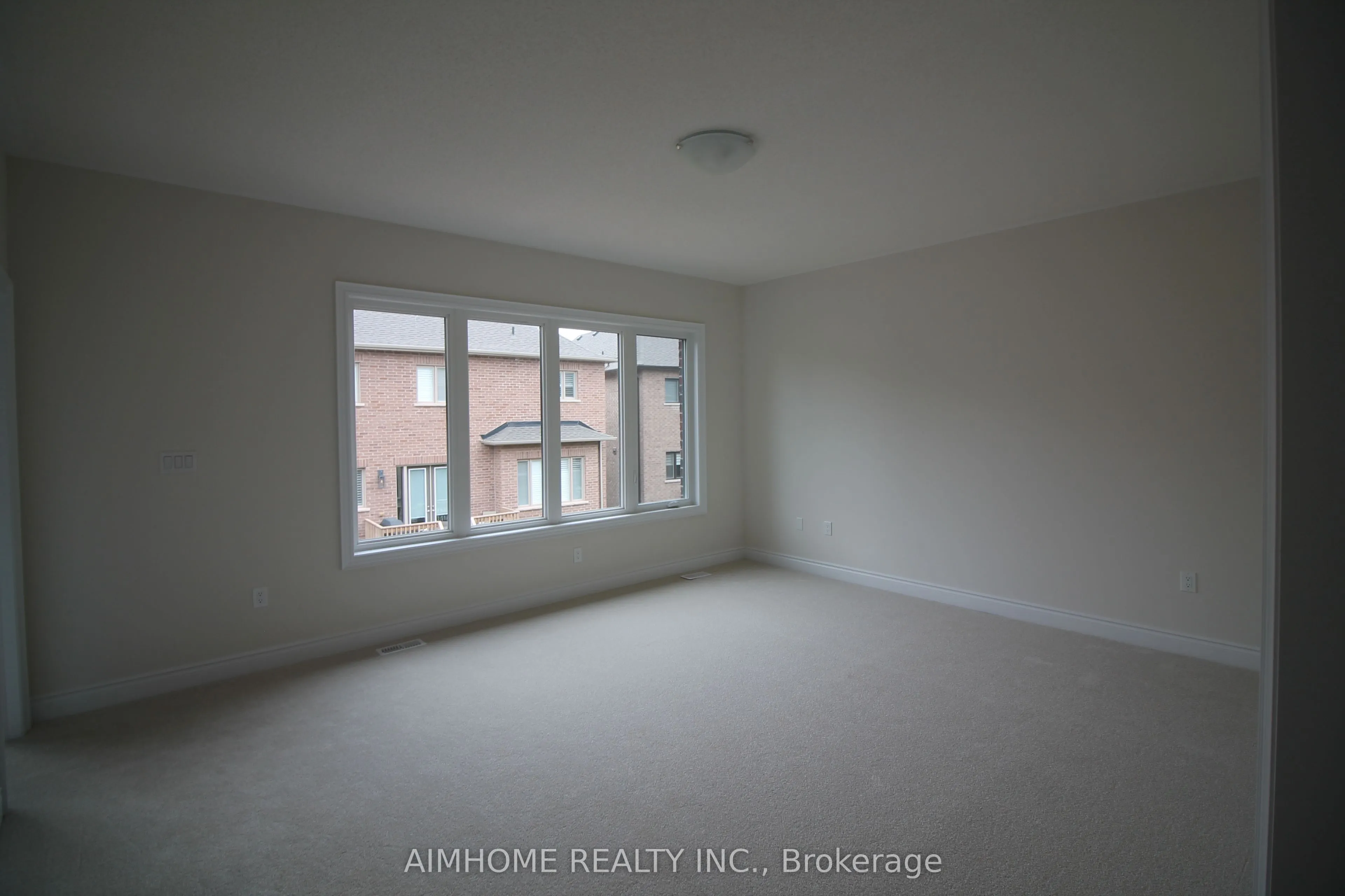 3453 Mosley Gate