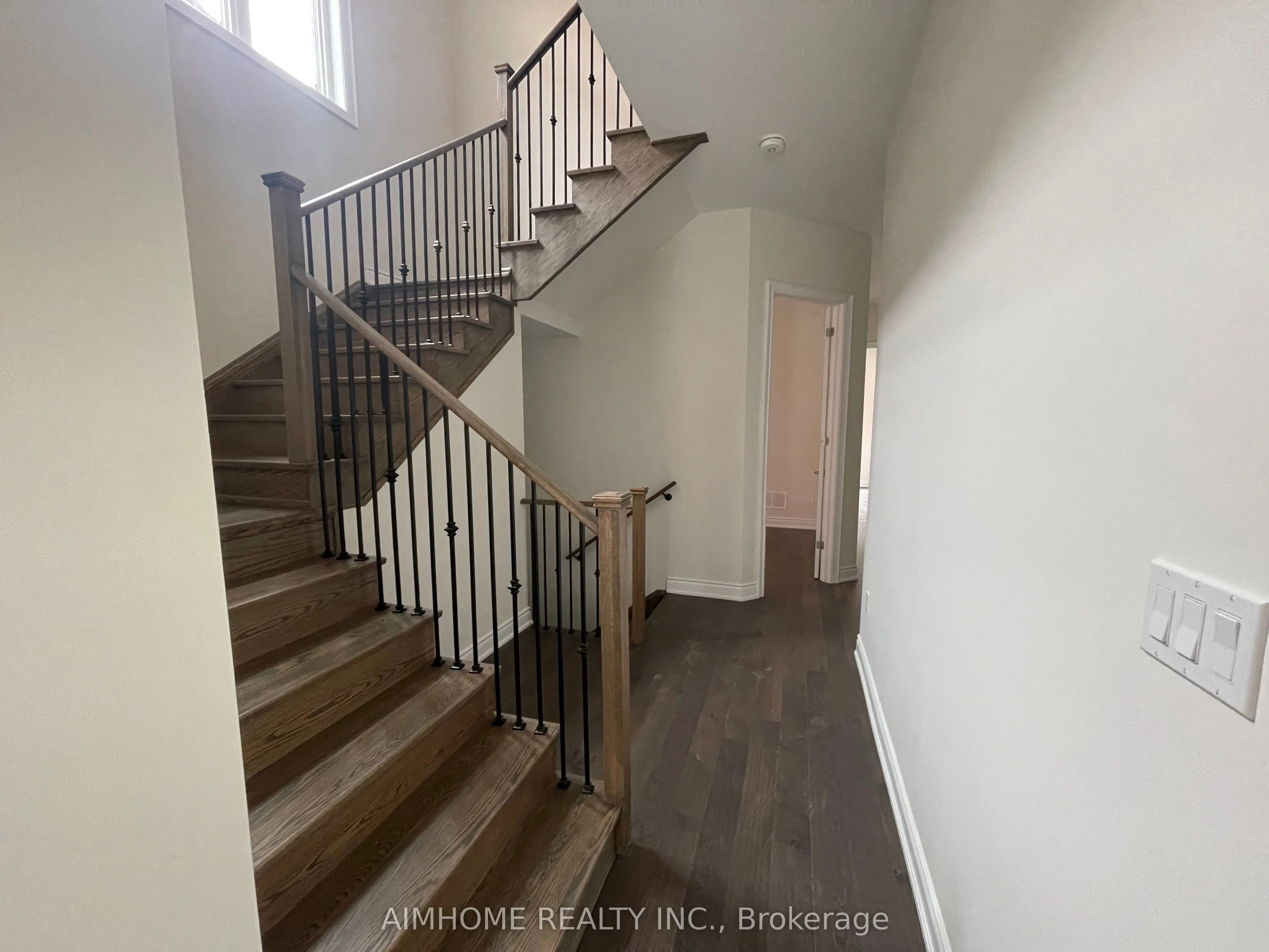 3453 Mosley Gate