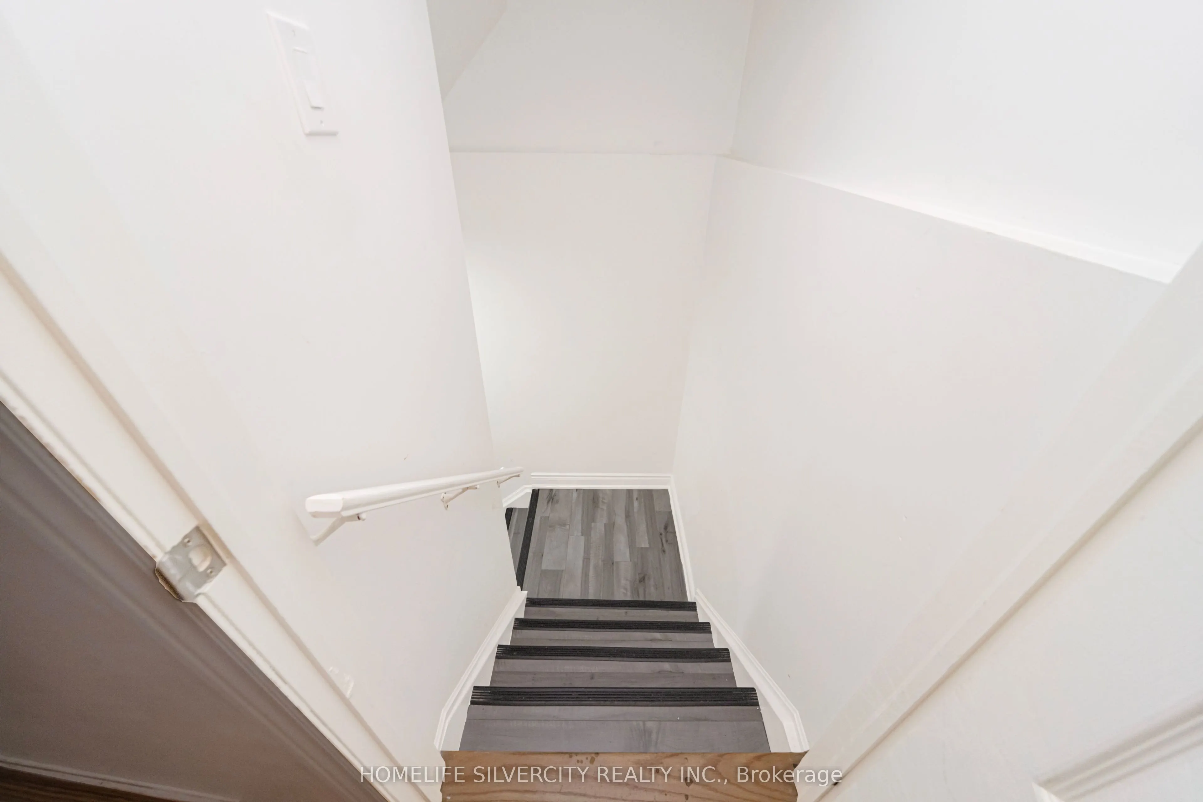 28 Yellow Sorrel Road