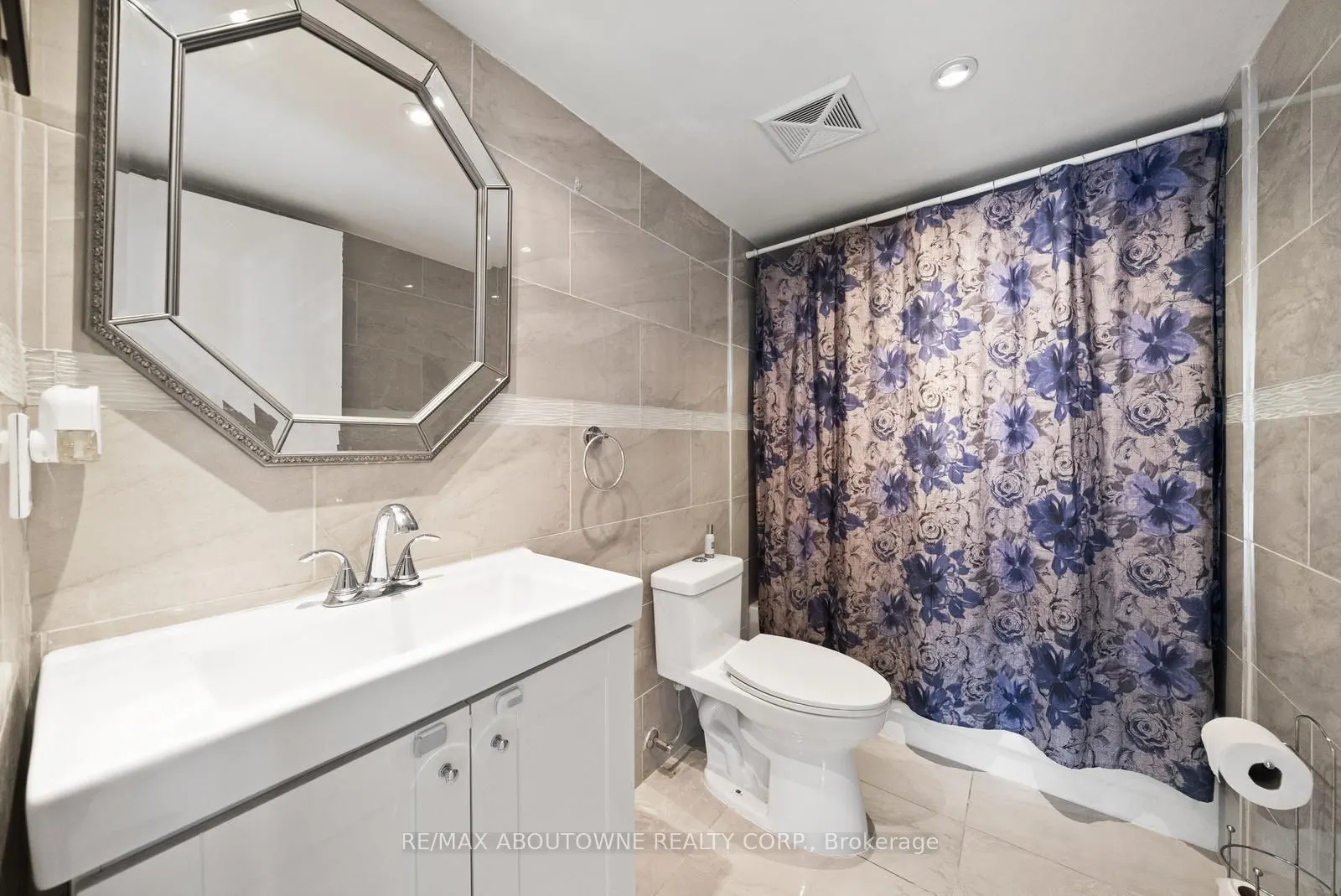 5 Rowntree Road, #407