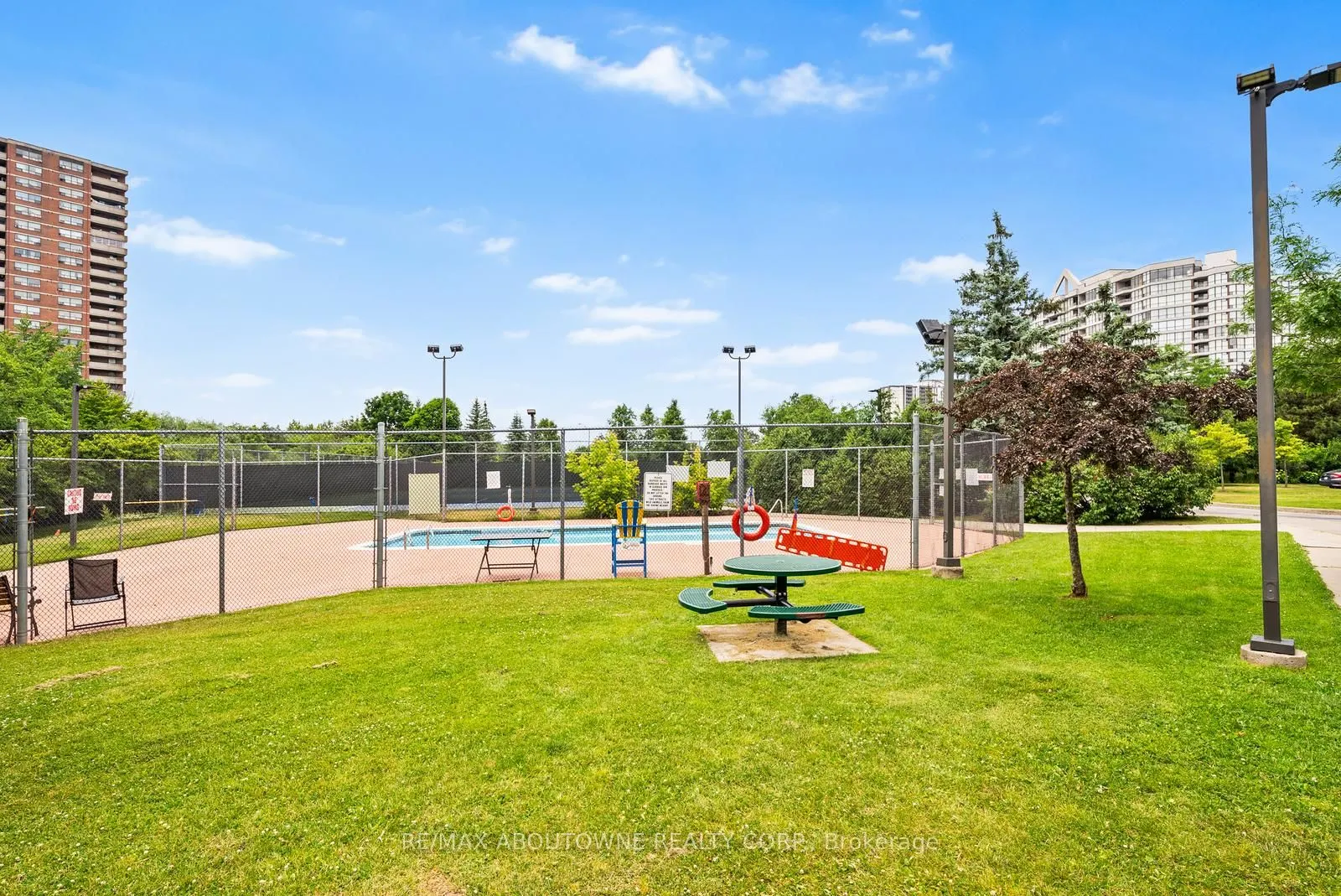 5 Rowntree Road, #407