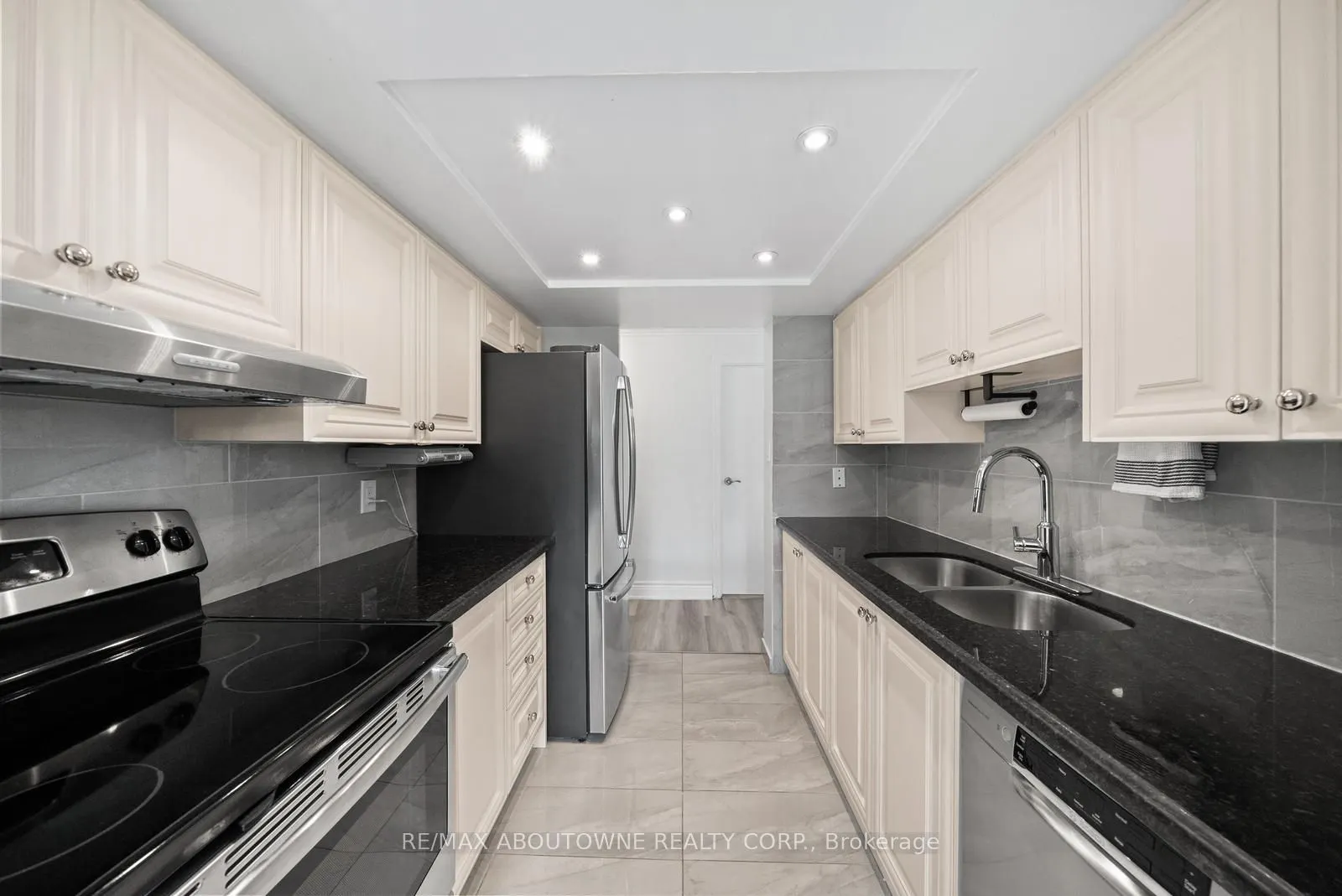 5 Rowntree Road, #407