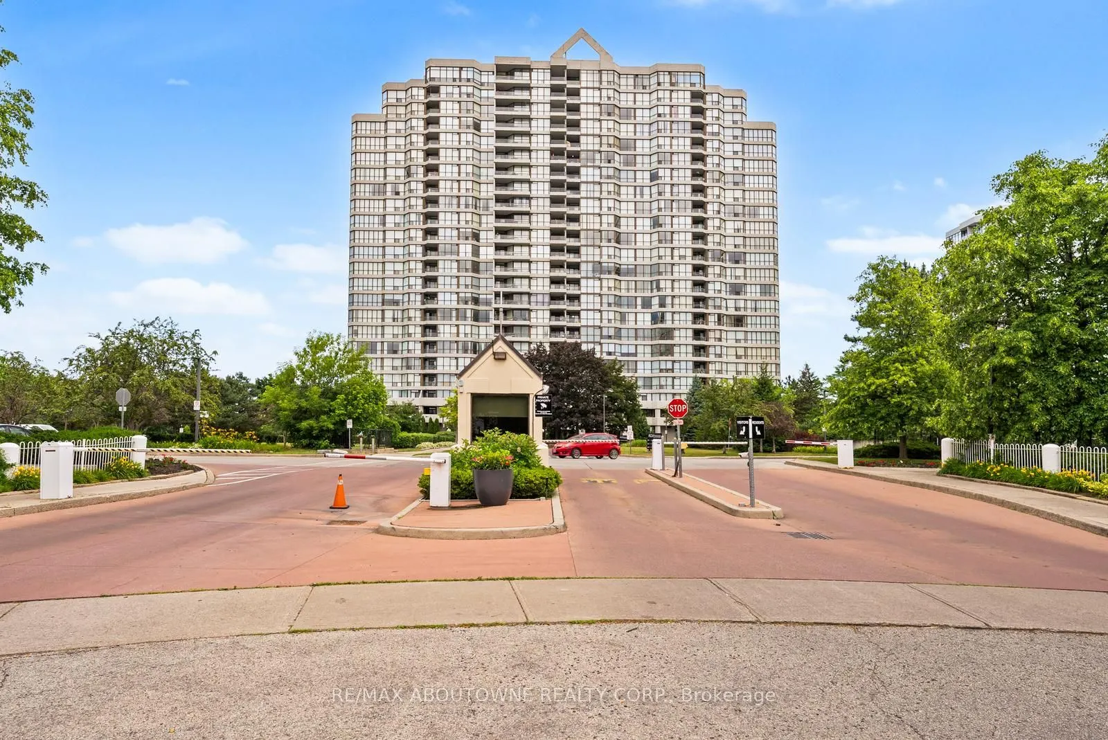 5 Rowntree Road, #407
