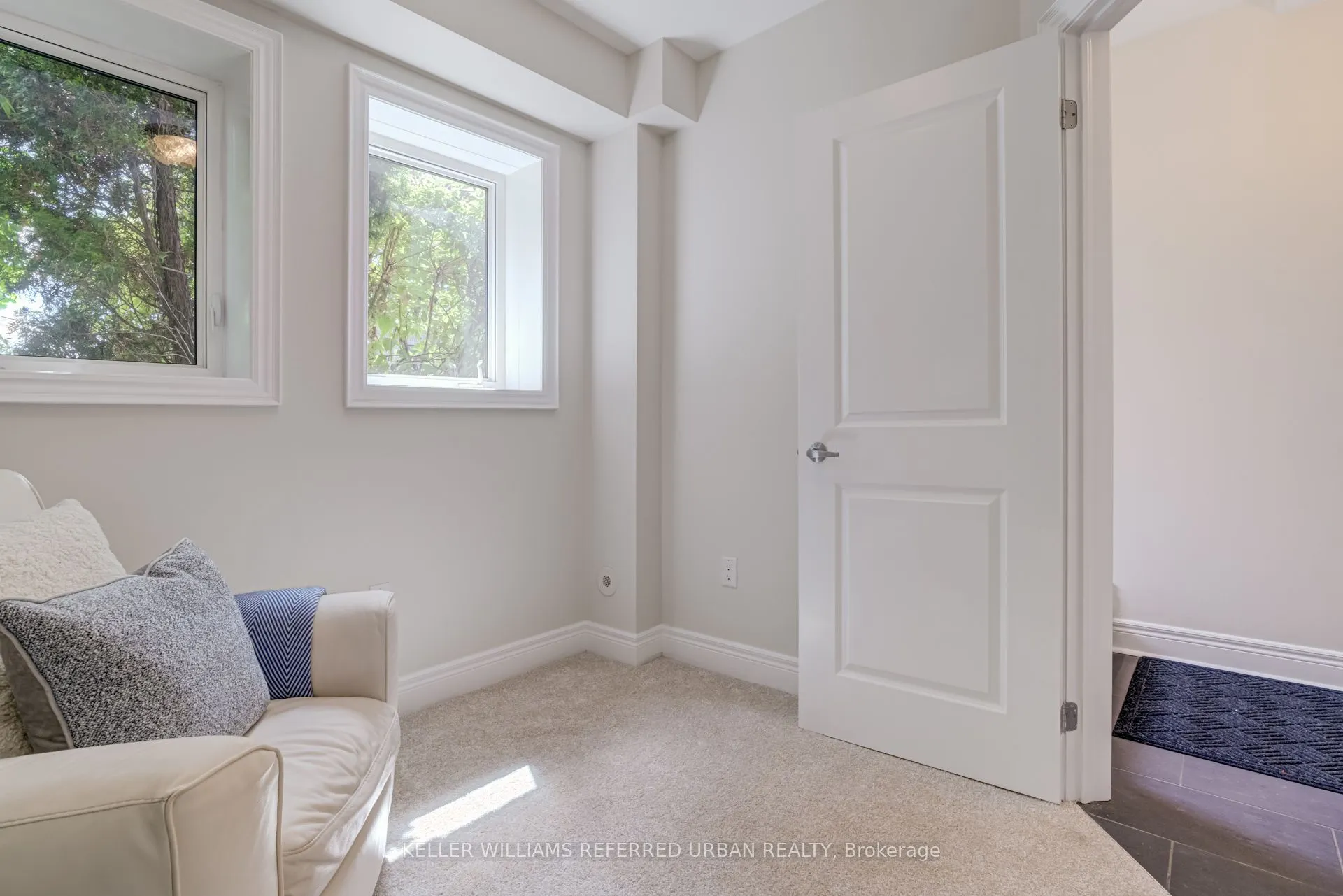 270A Bering Avenue