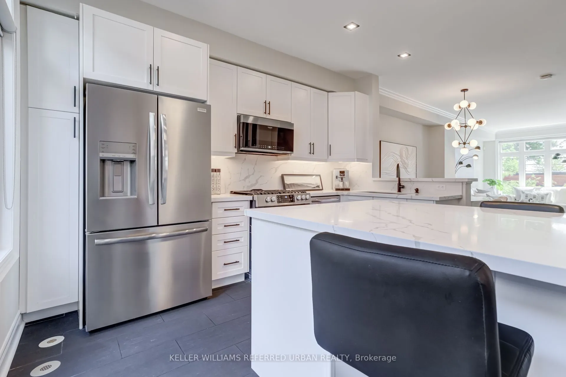 270A Bering Avenue