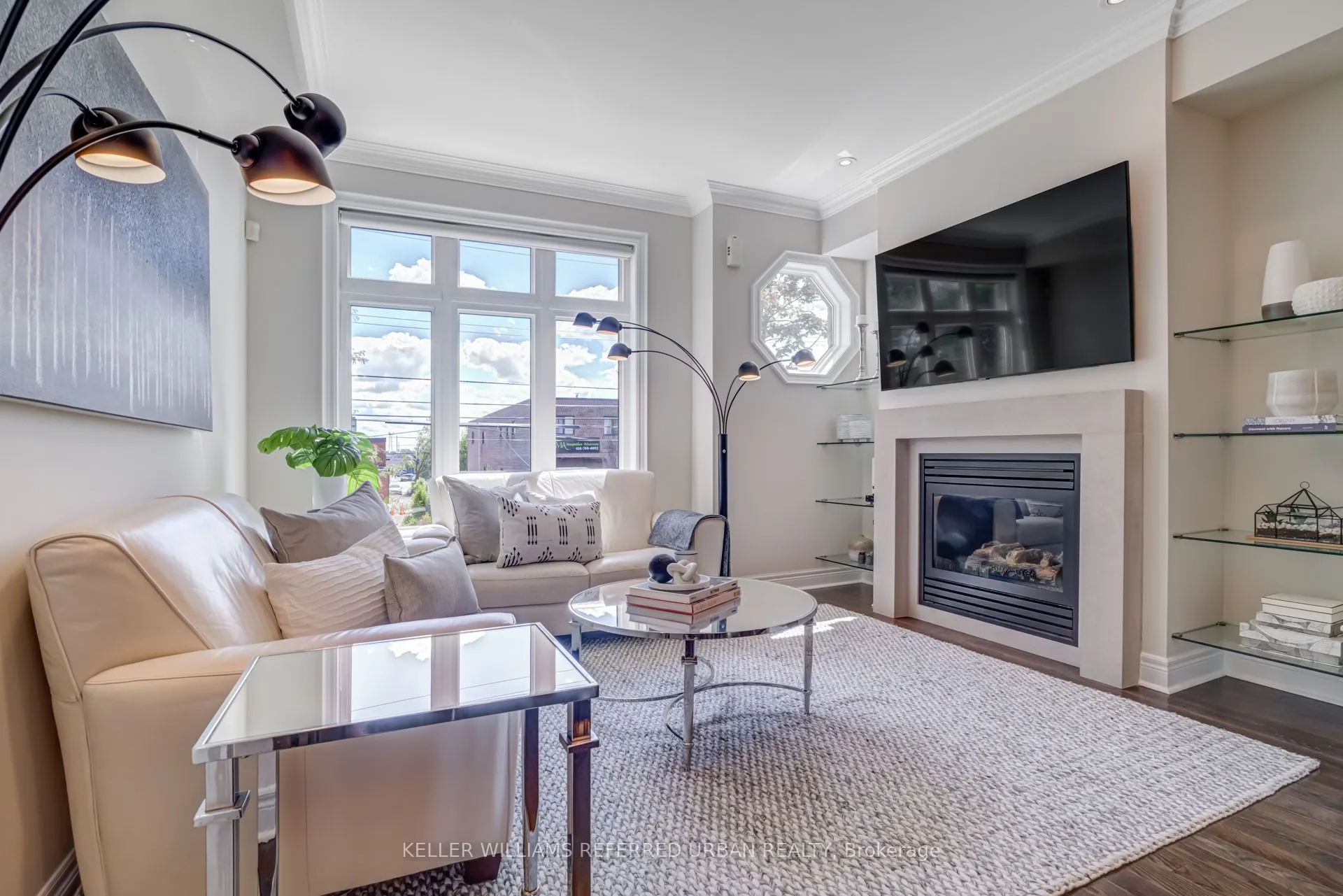 270A Bering Avenue