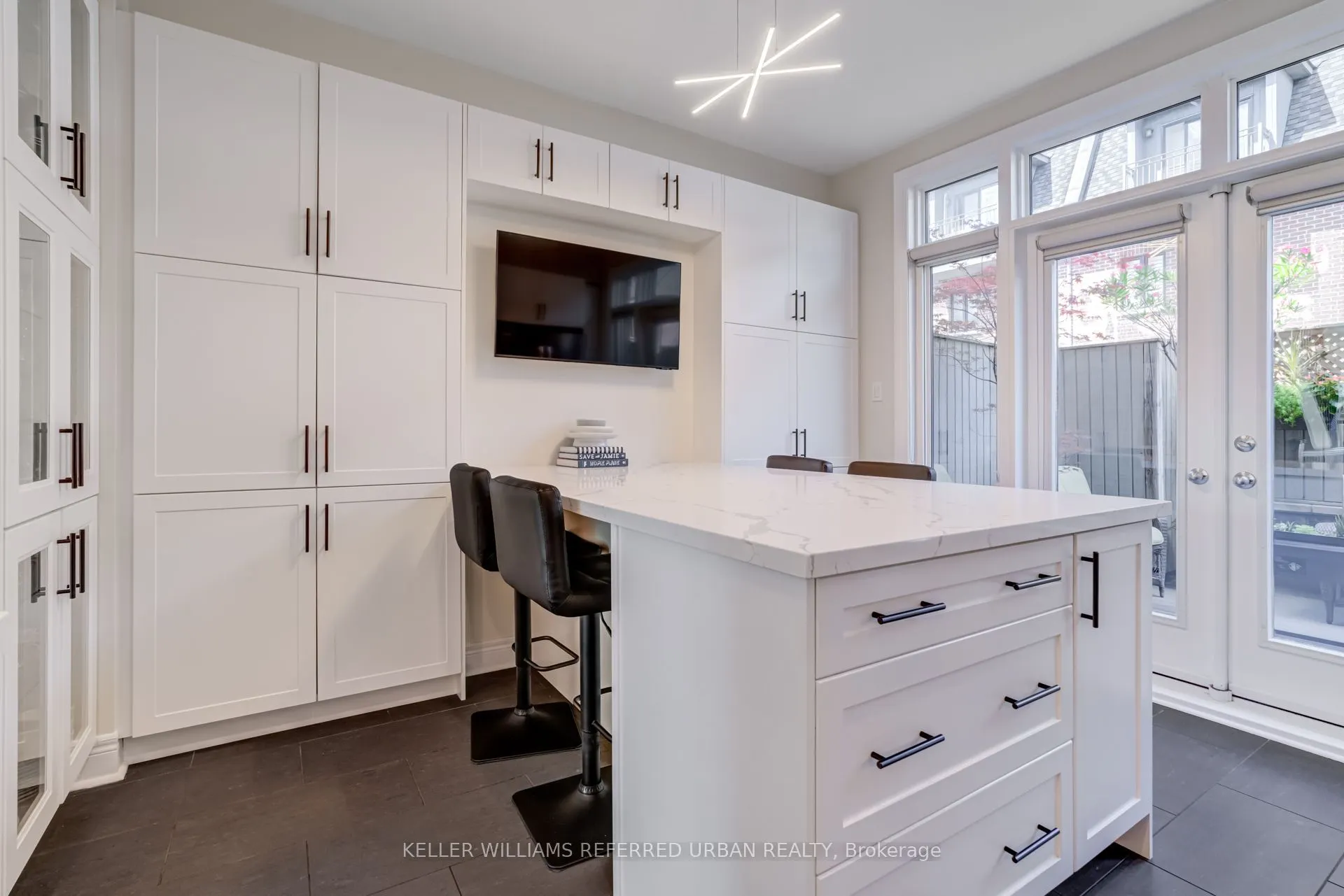 270A Bering Avenue