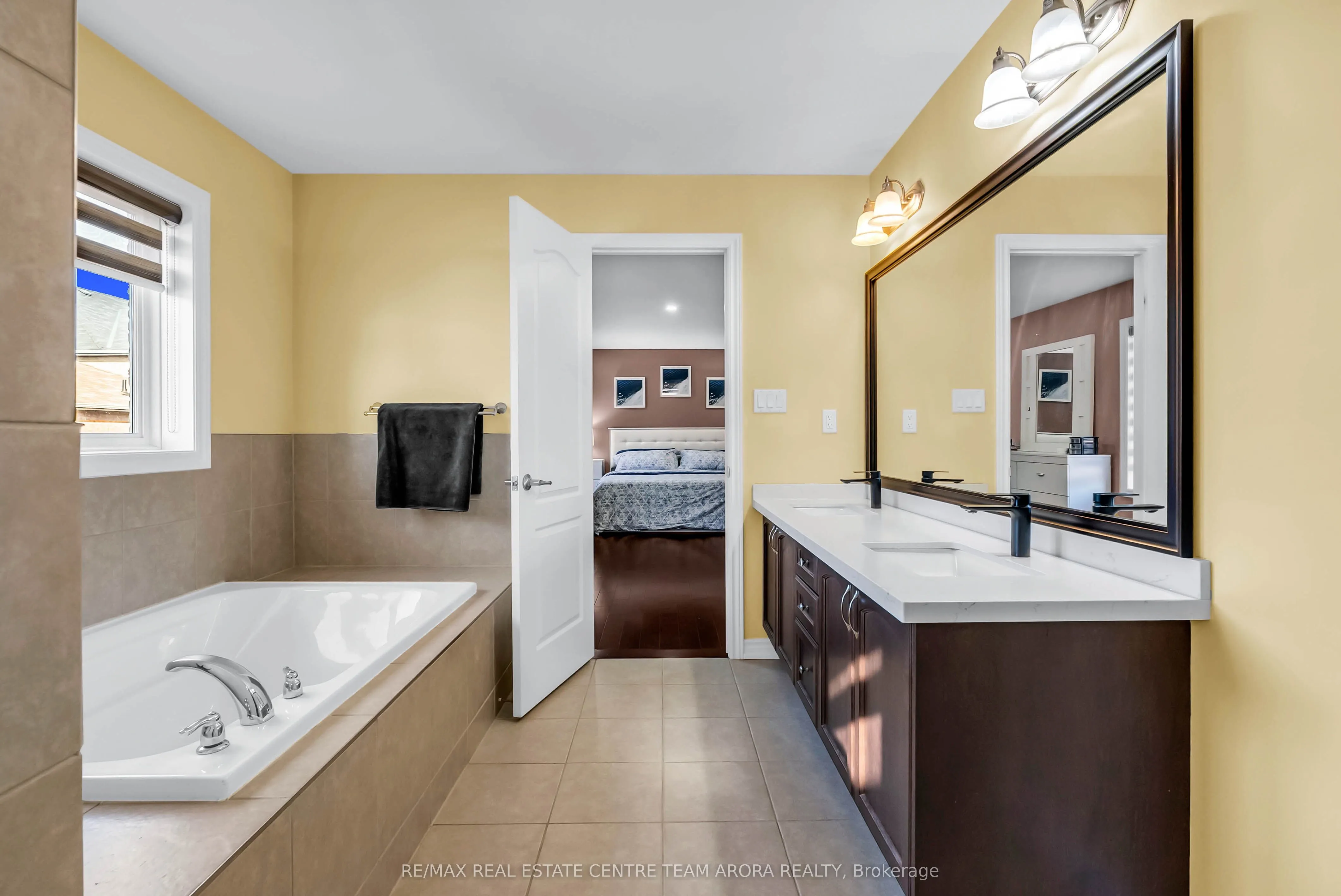 25 Hammerhead Road