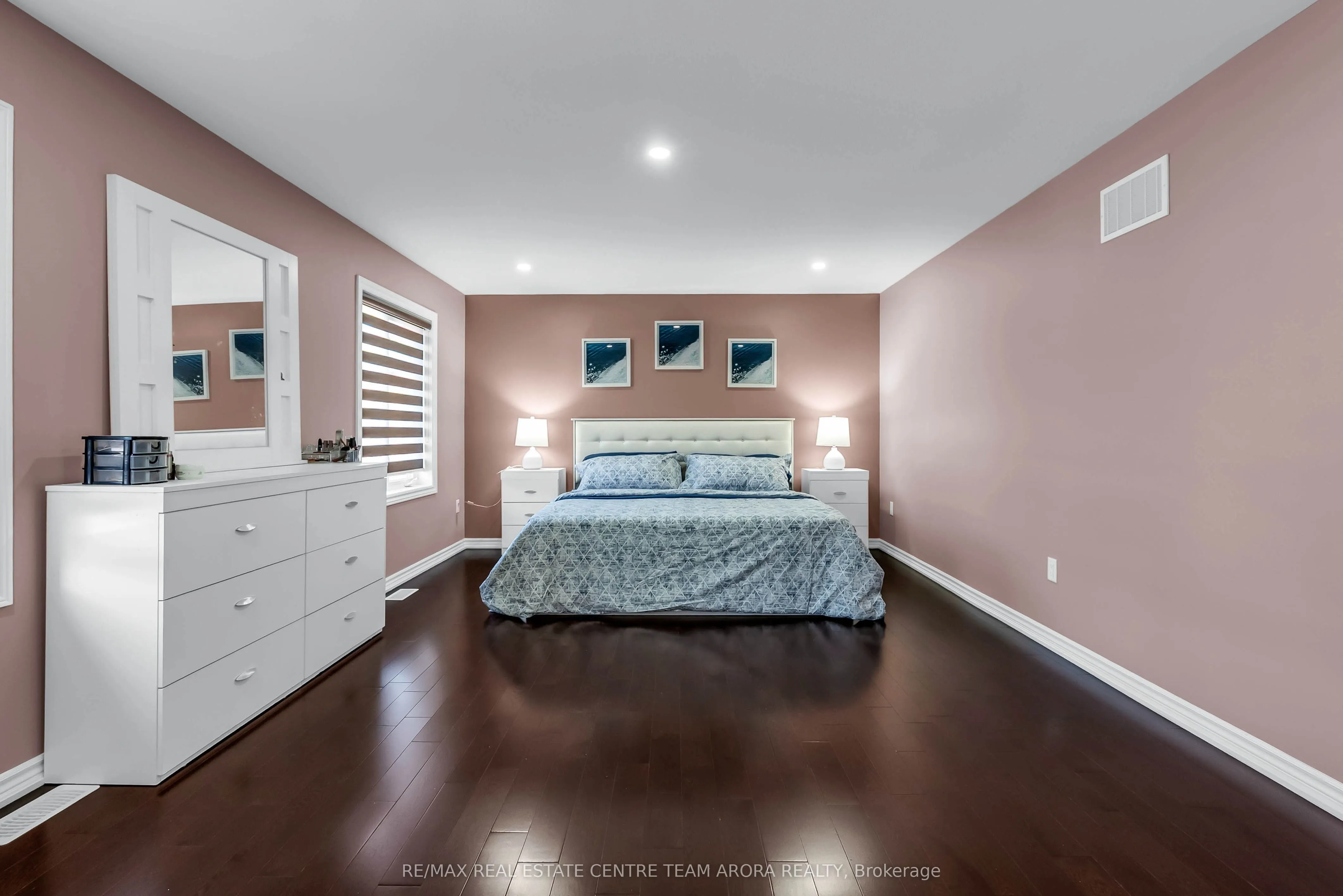 25 Hammerhead Road