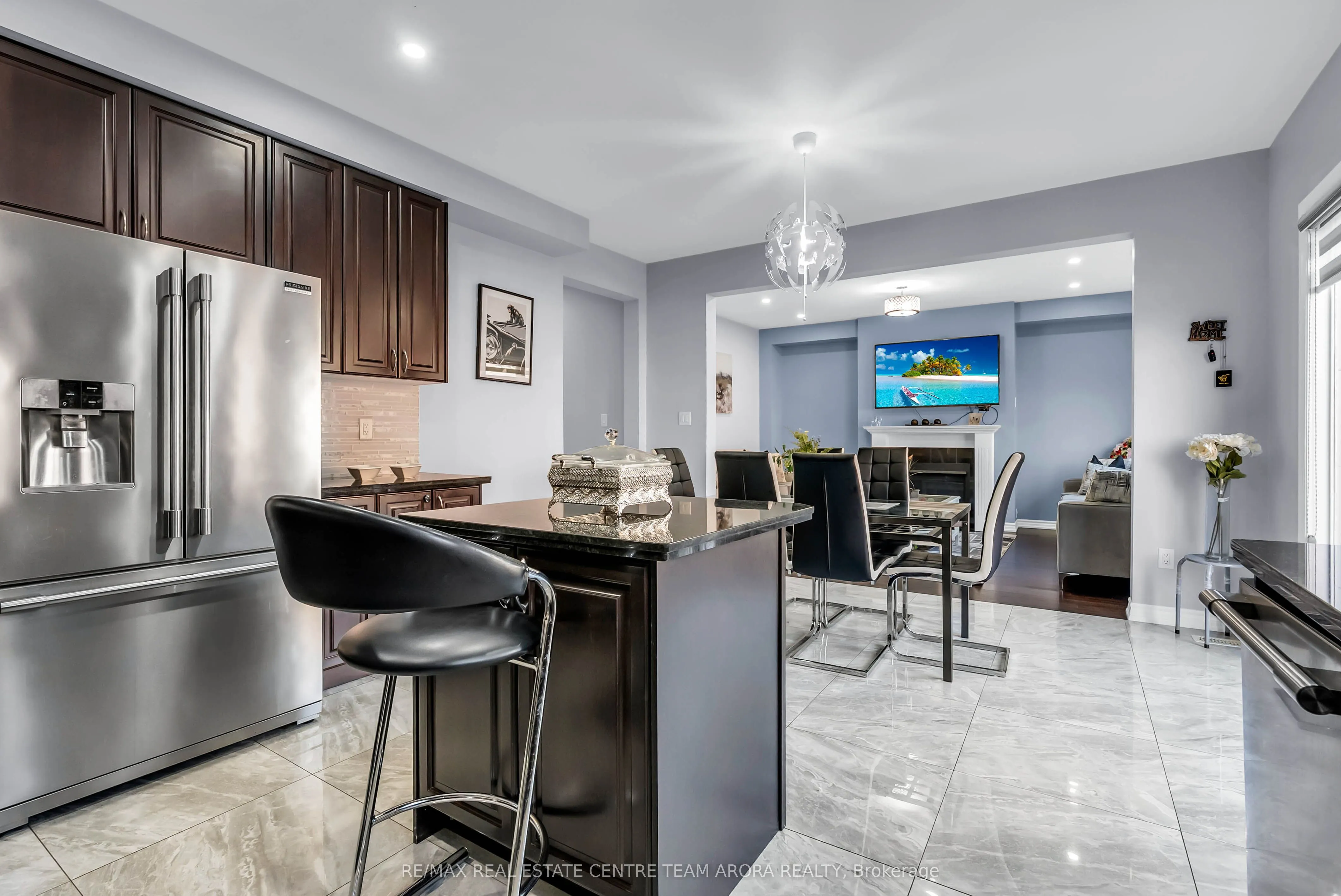 25 Hammerhead Road