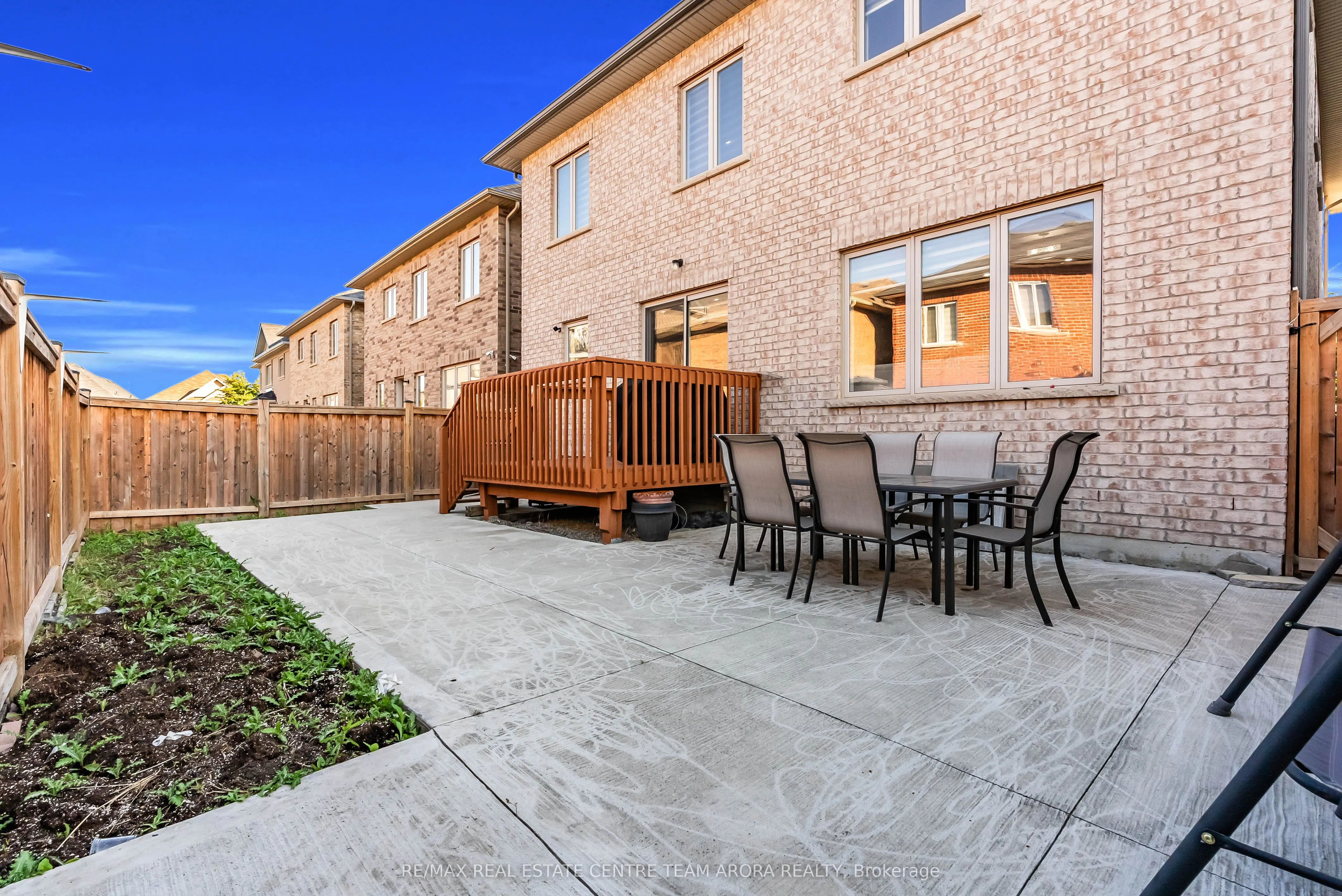 25 Hammerhead Road