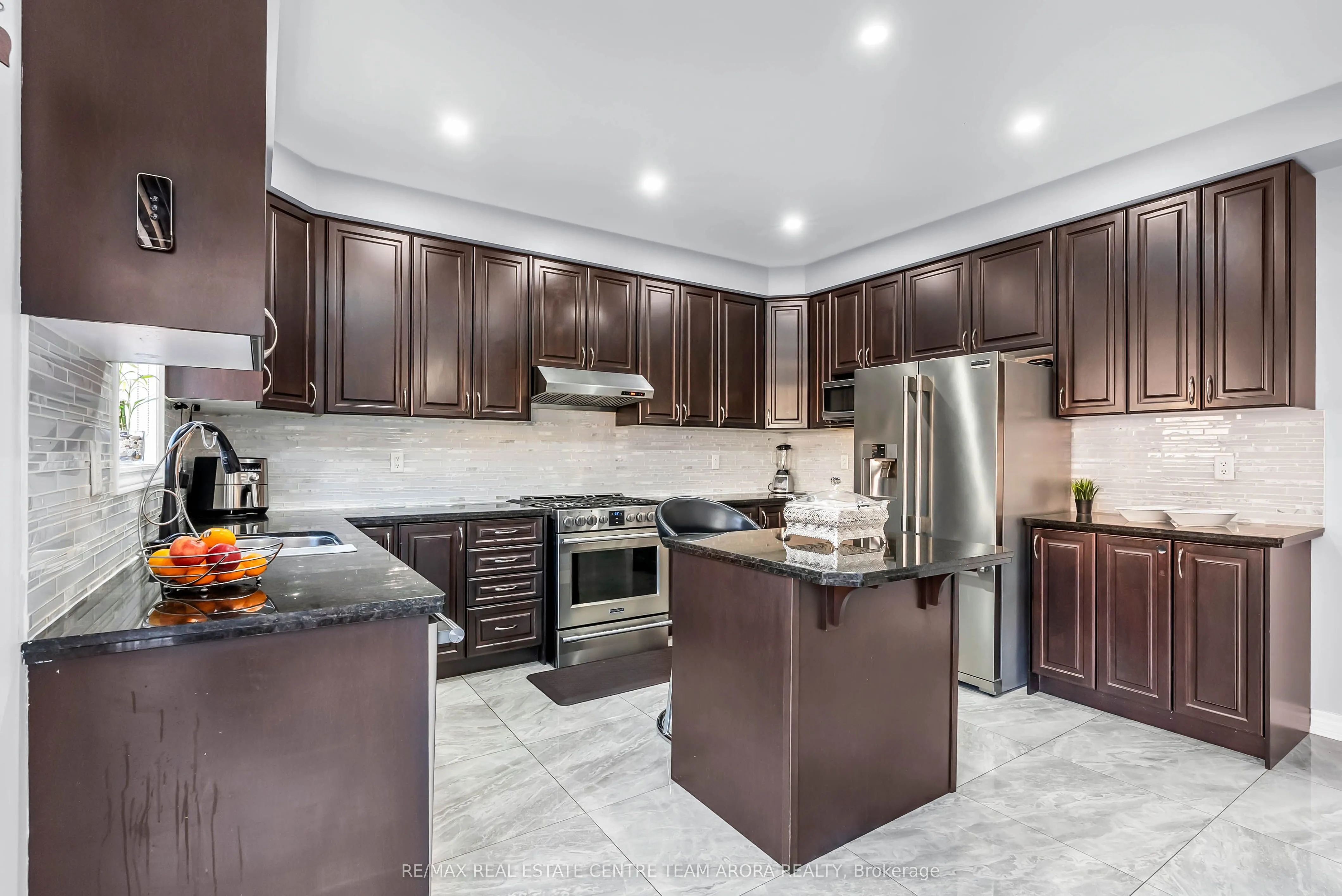 25 Hammerhead Road