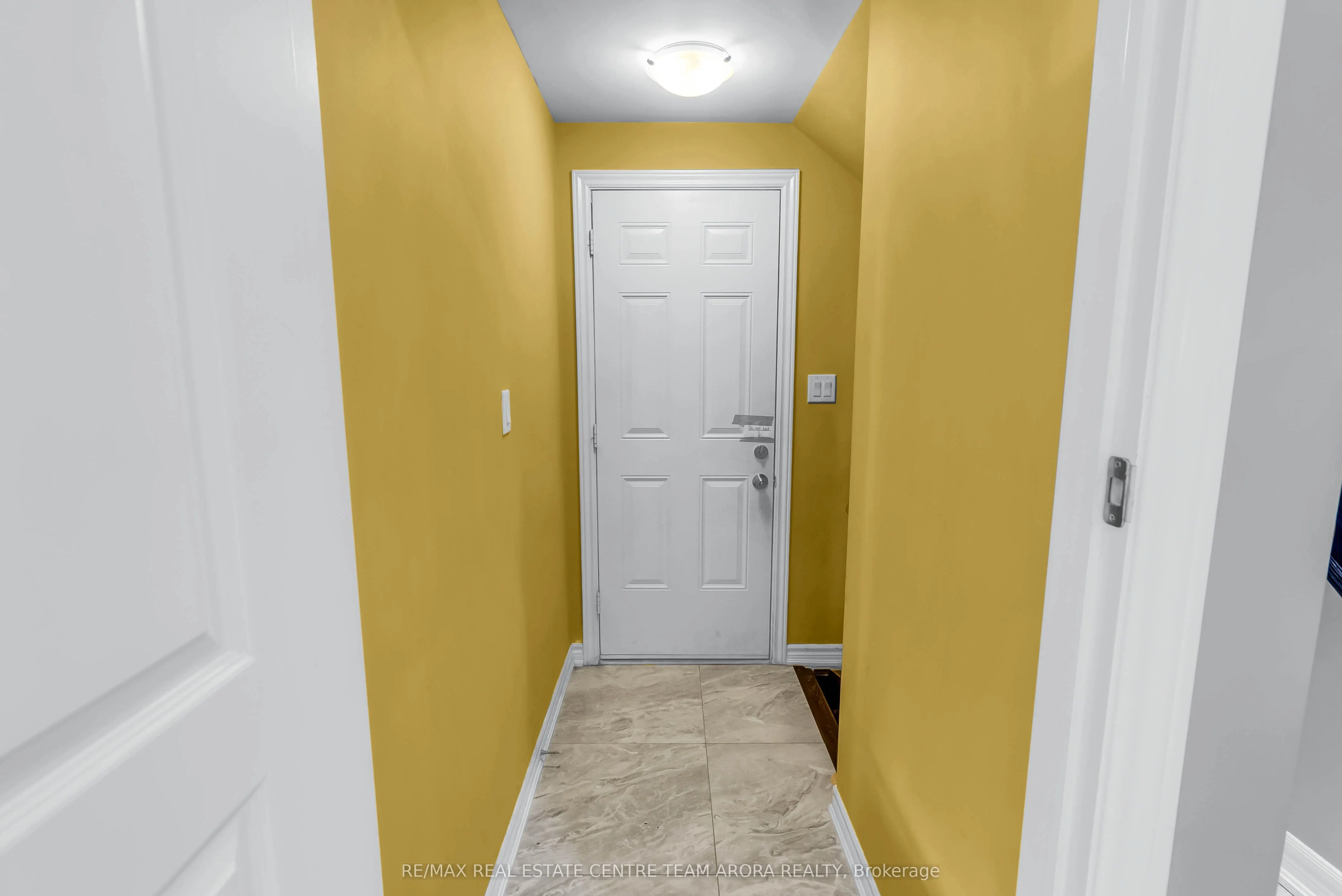 25 Hammerhead Road