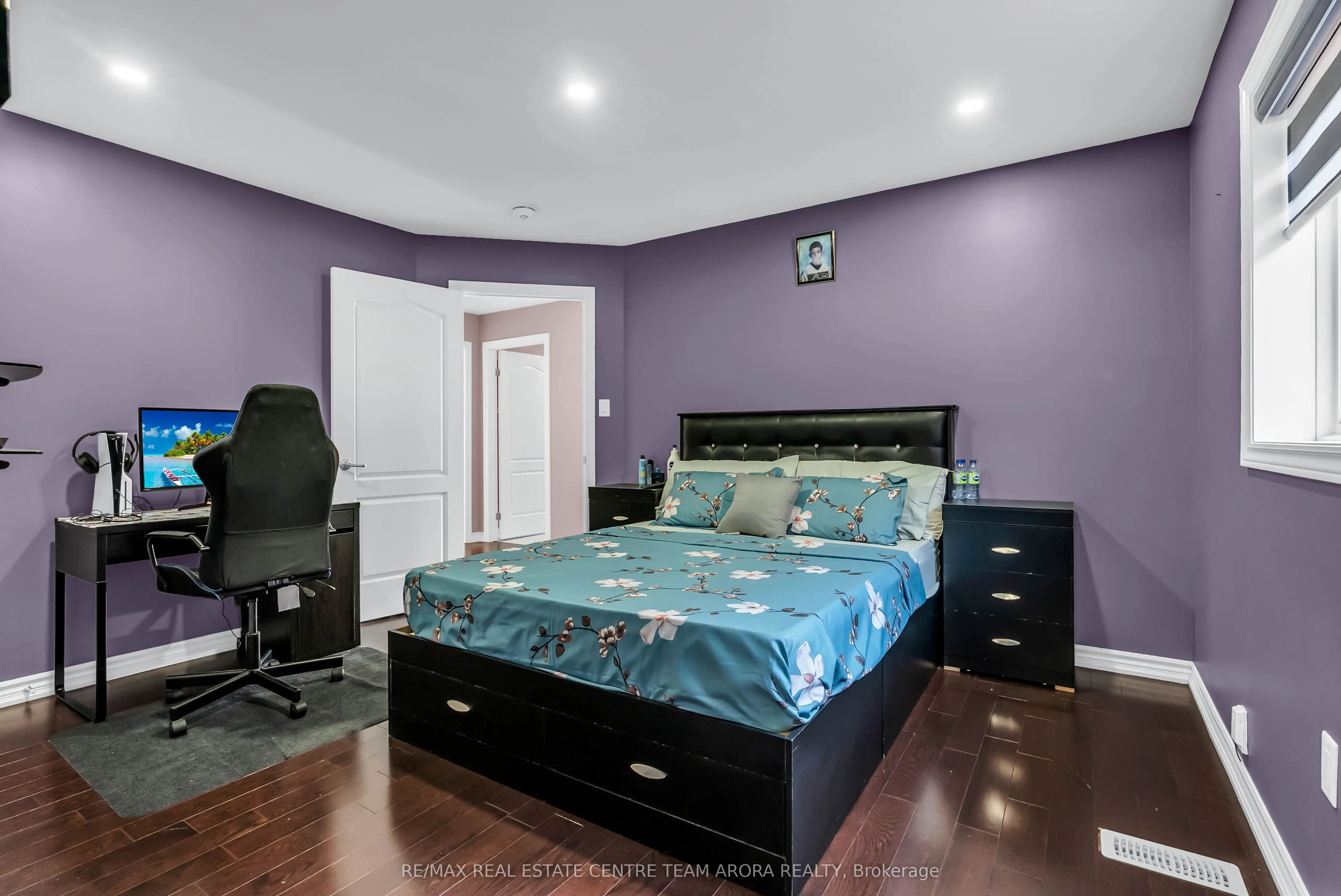 25 Hammerhead Road