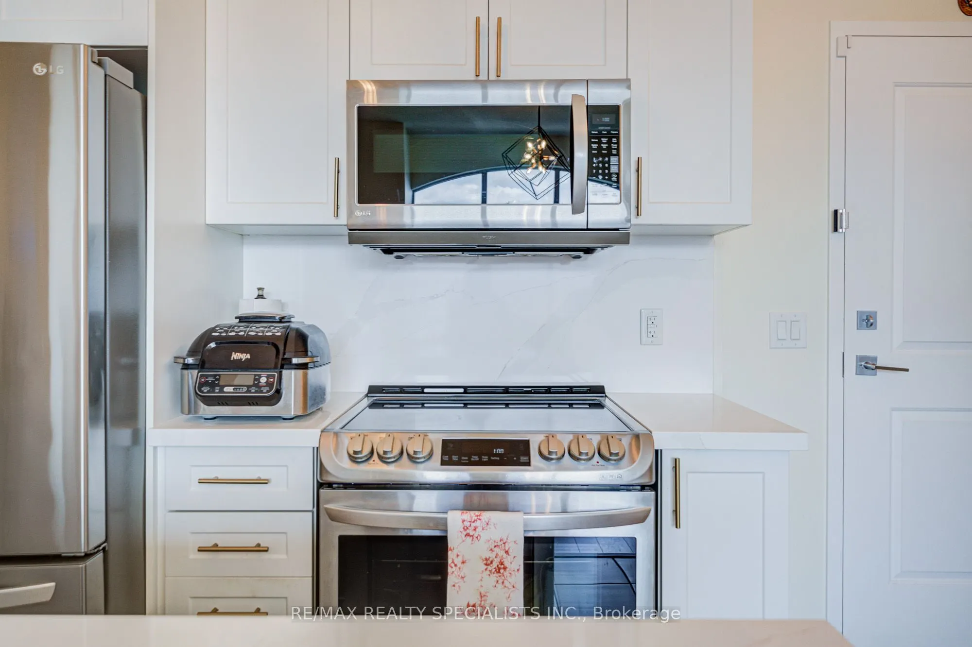 2486 Old Bronte Road, #822