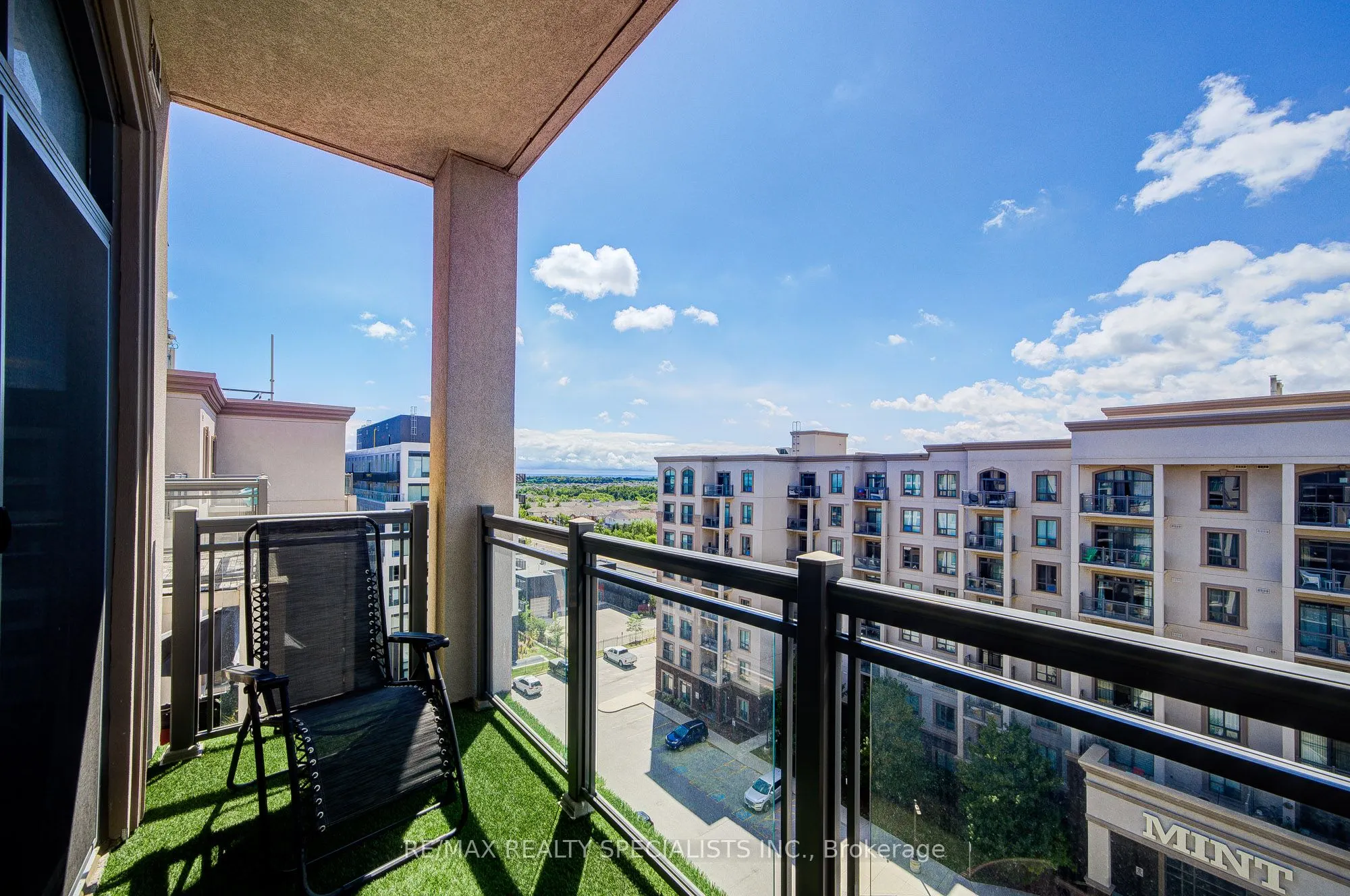 2486 Old Bronte Road, #822