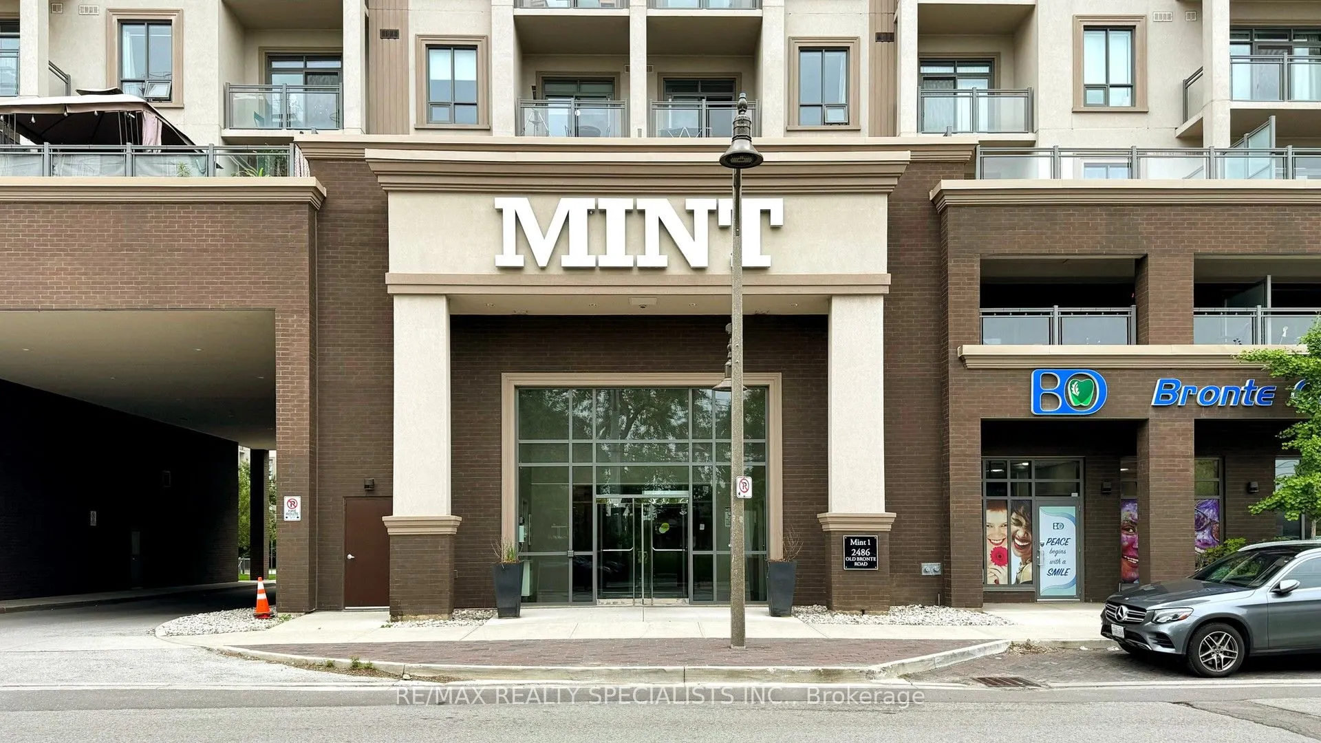 2486 Old Bronte Road, #822