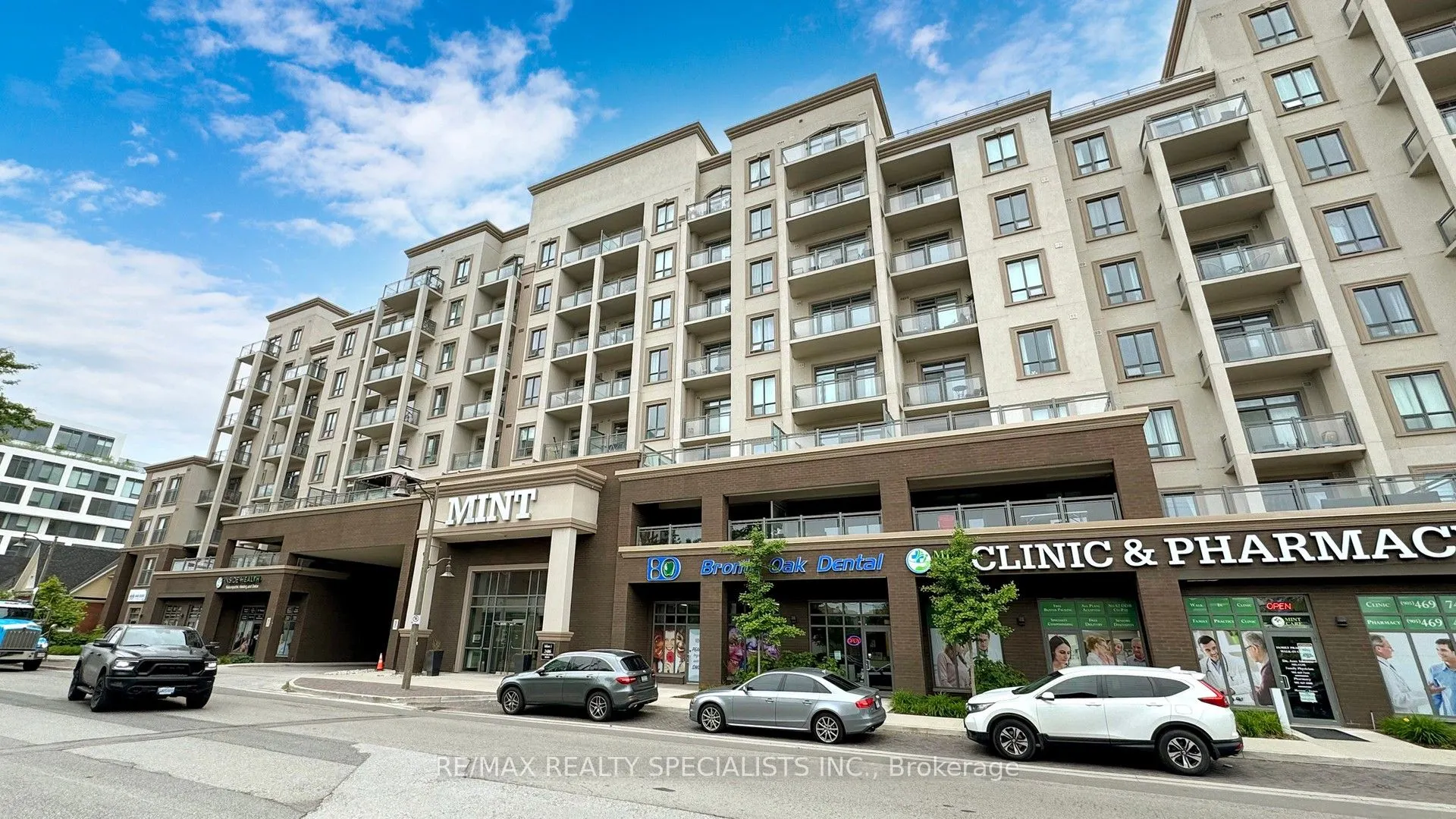 2486 Old Bronte Road, #822