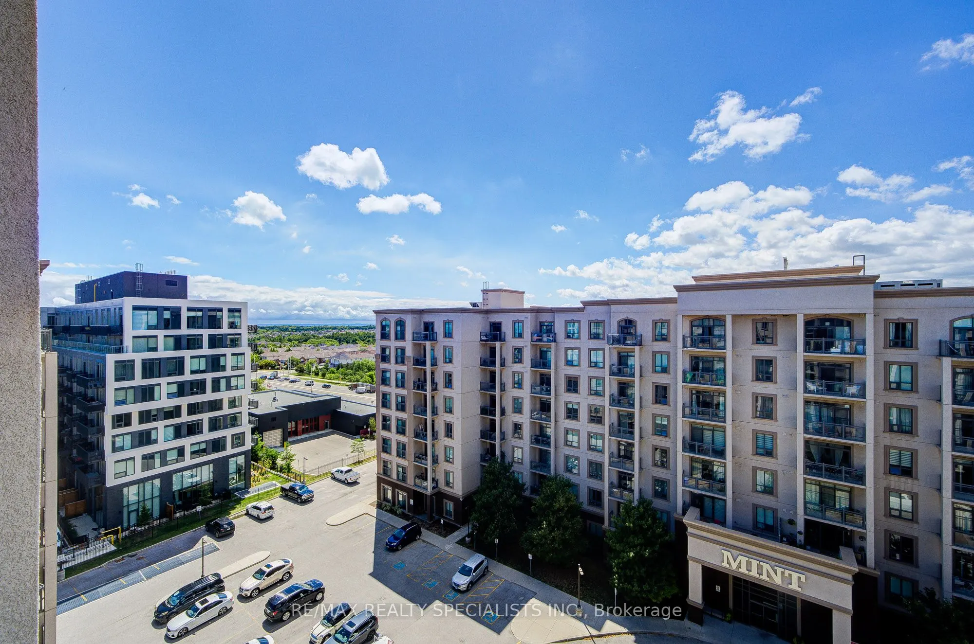 2486 Old Bronte Road, #822