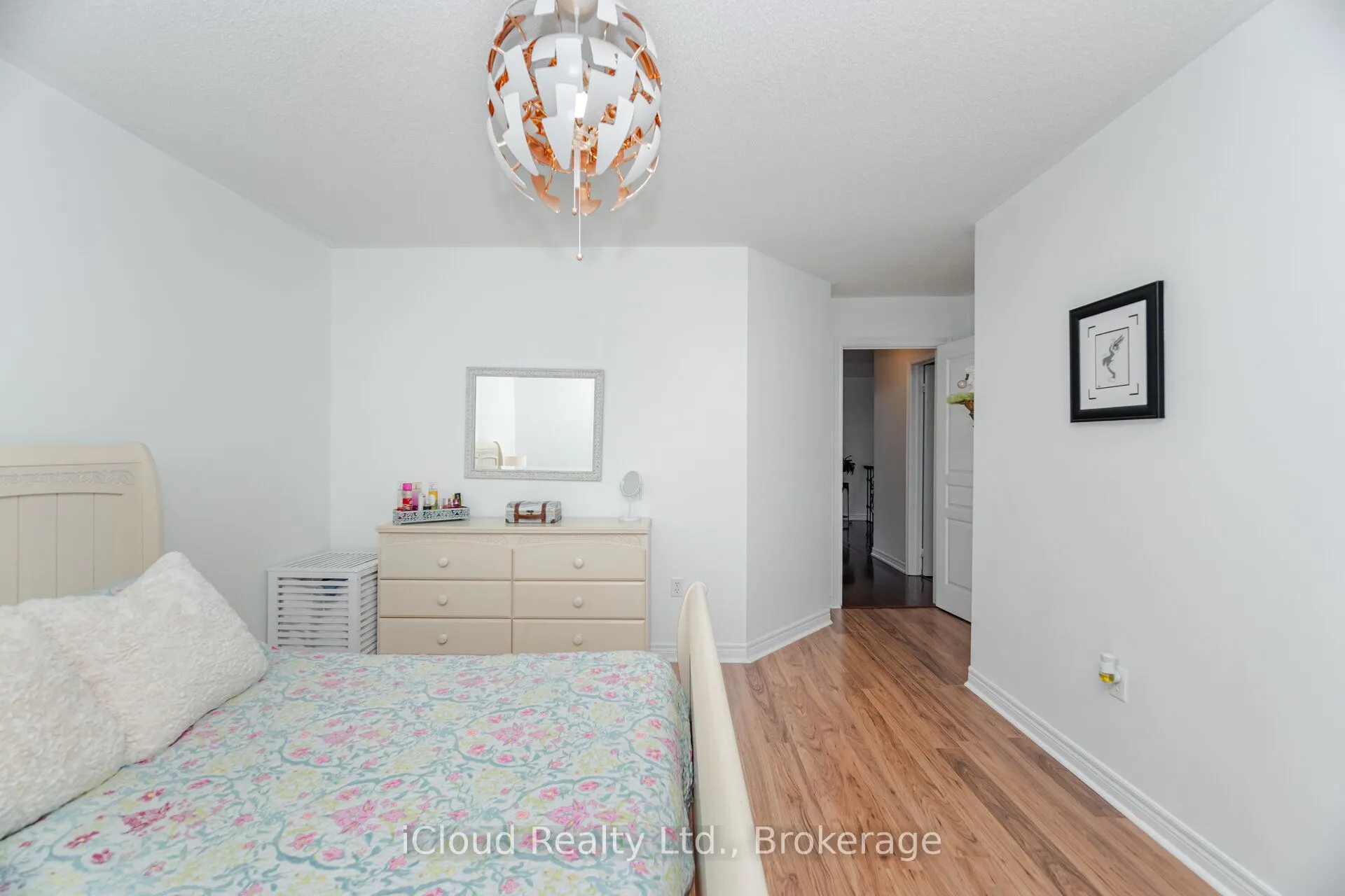 5505 Middleport Crescent