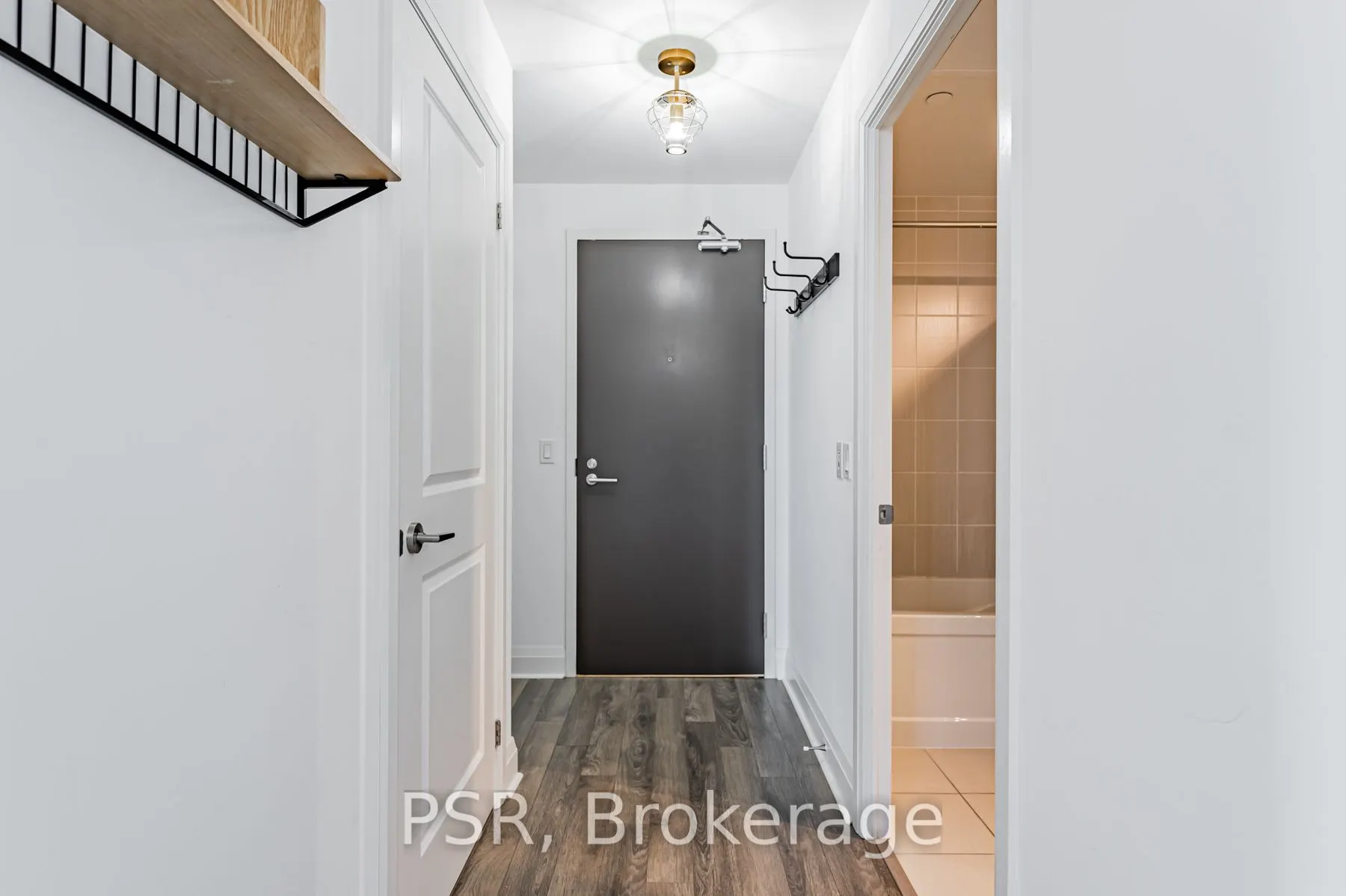 17 Zorra Street, #812