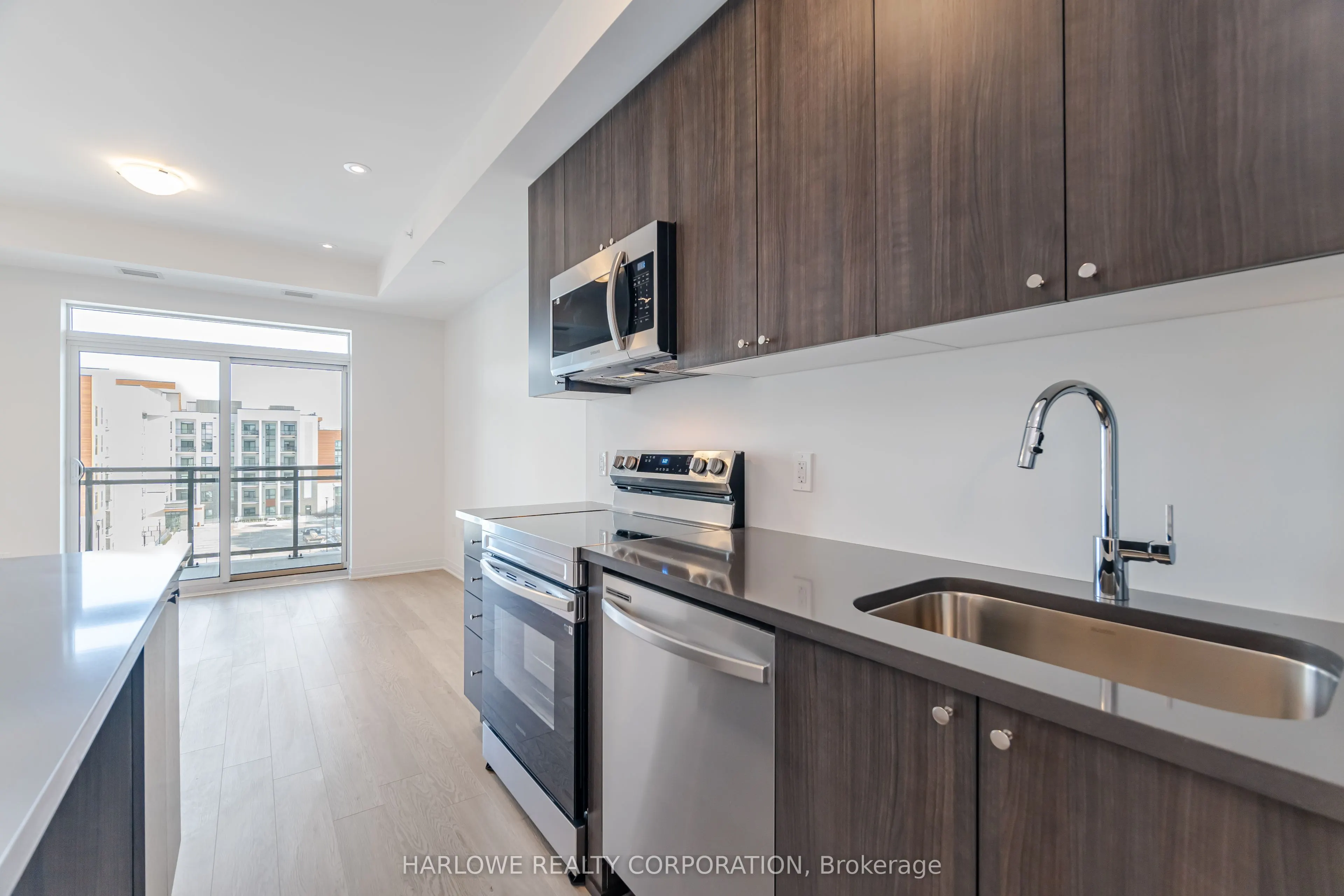 490 Gordon Krantz Avenue, #515