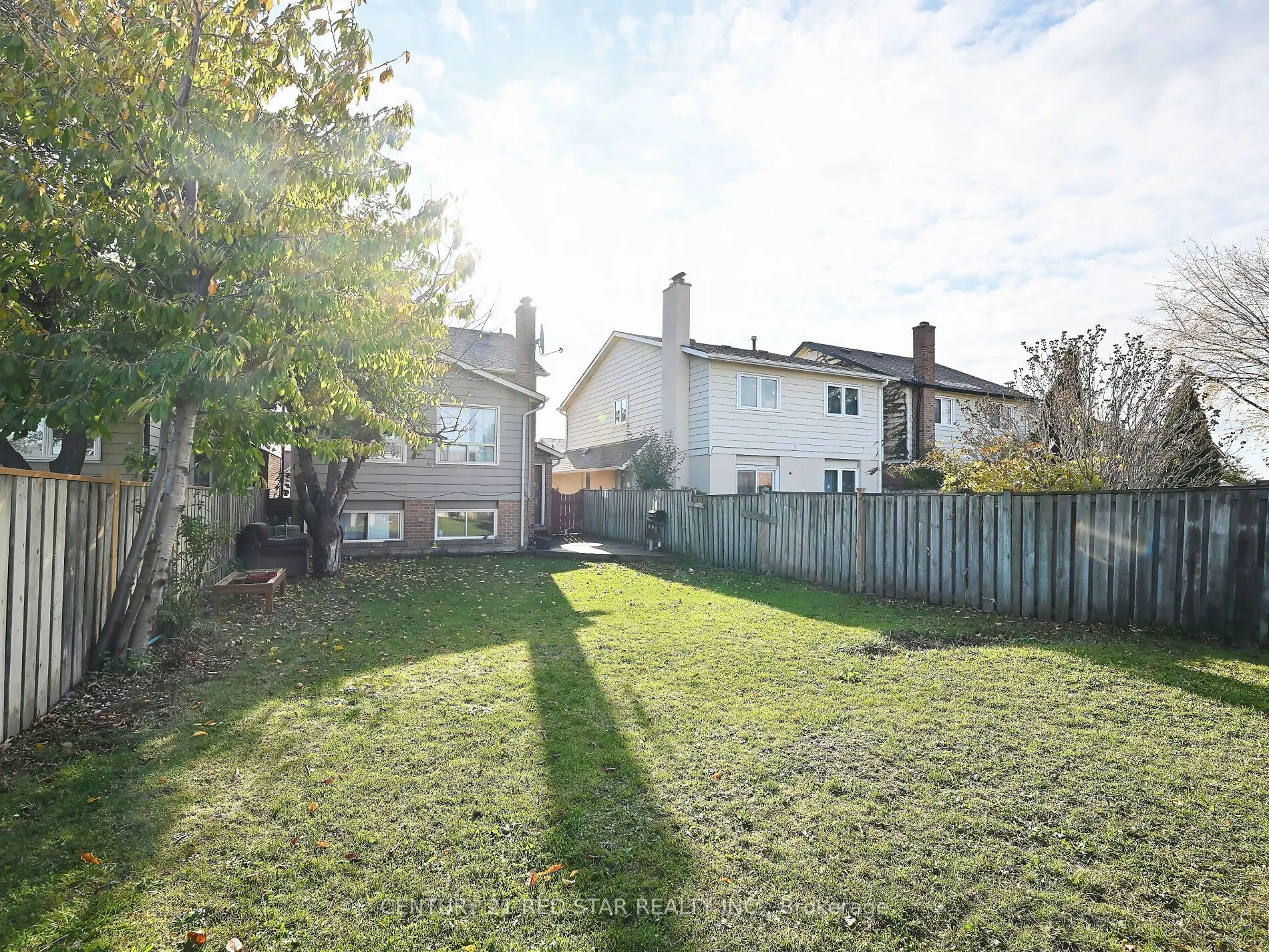 433 Hansen Road N
