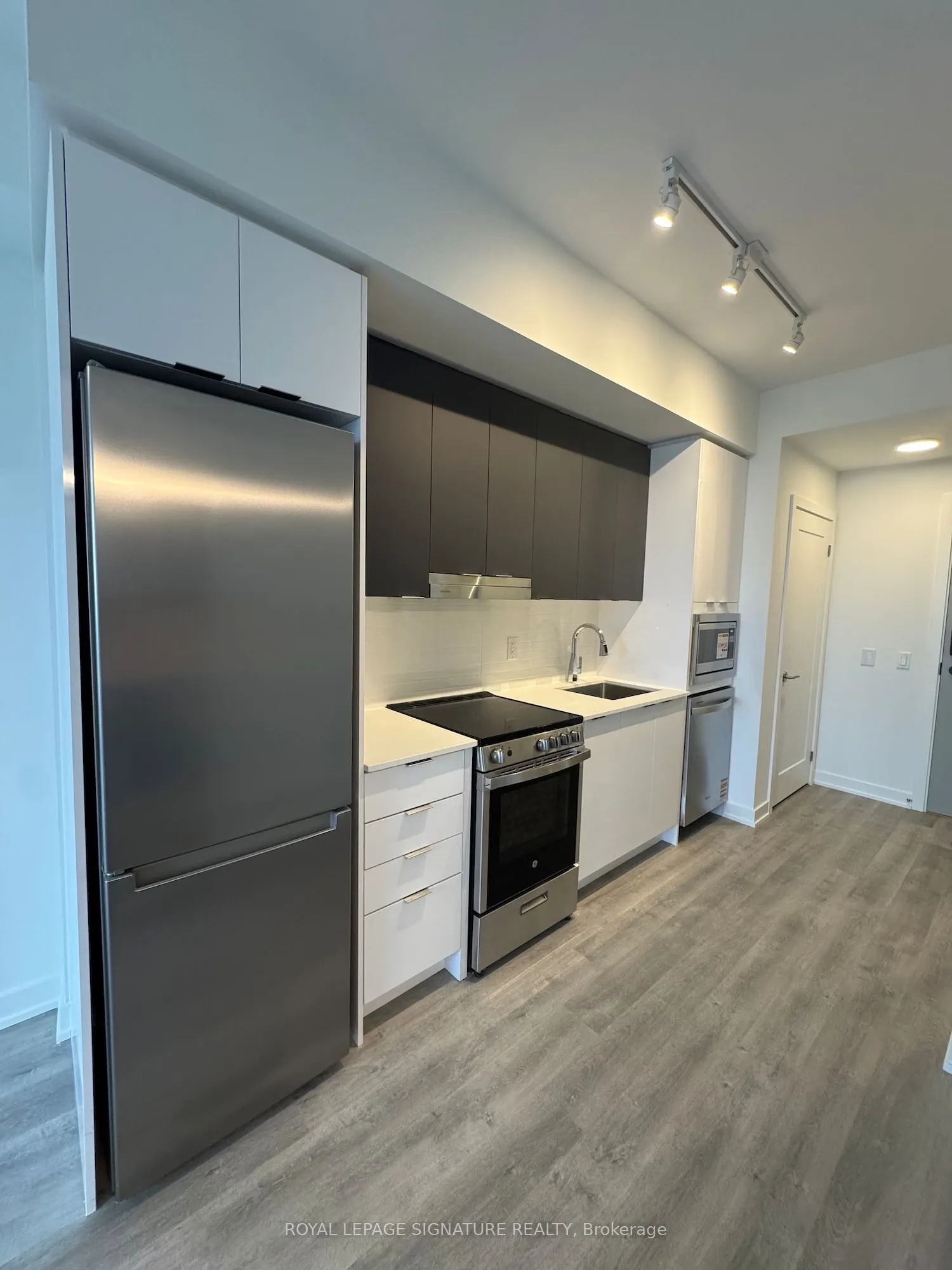 5105 Hurontario Street, #3009