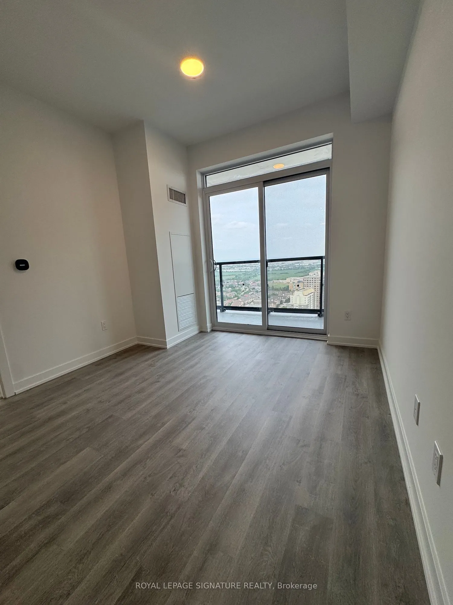 5105 Hurontario Street, #3009