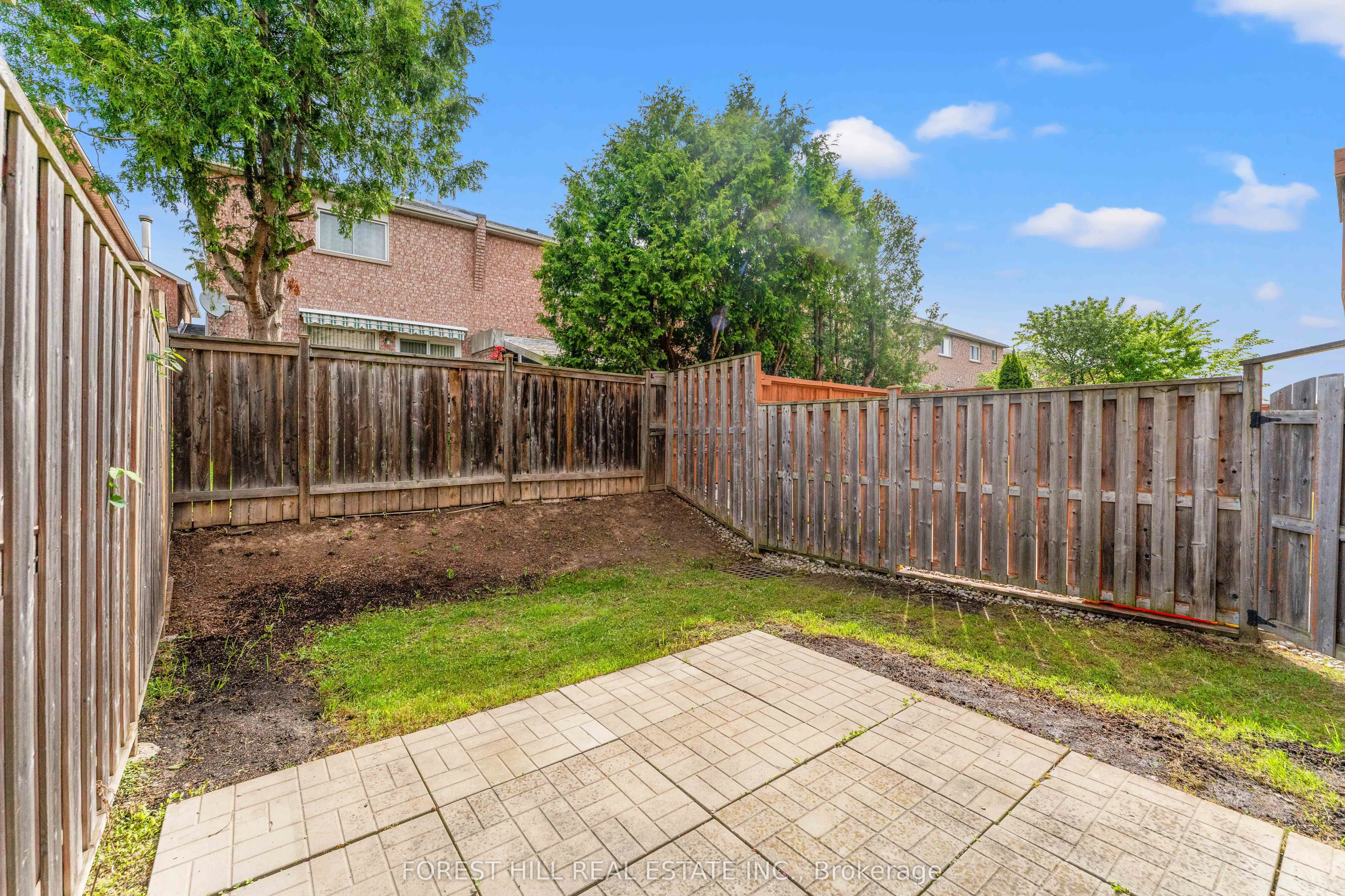 5817 Tiz Road