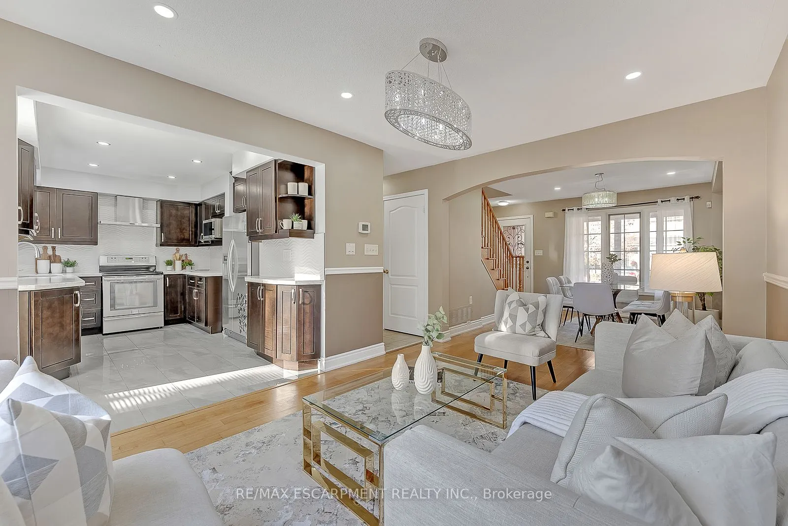 1749 Samuelson Circle