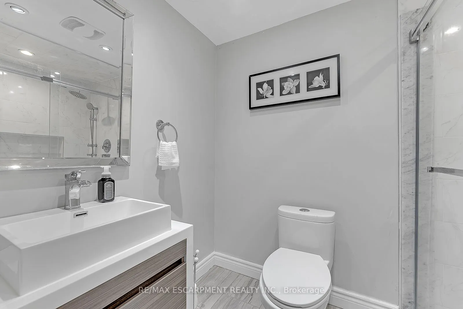 1749 Samuelson Circle