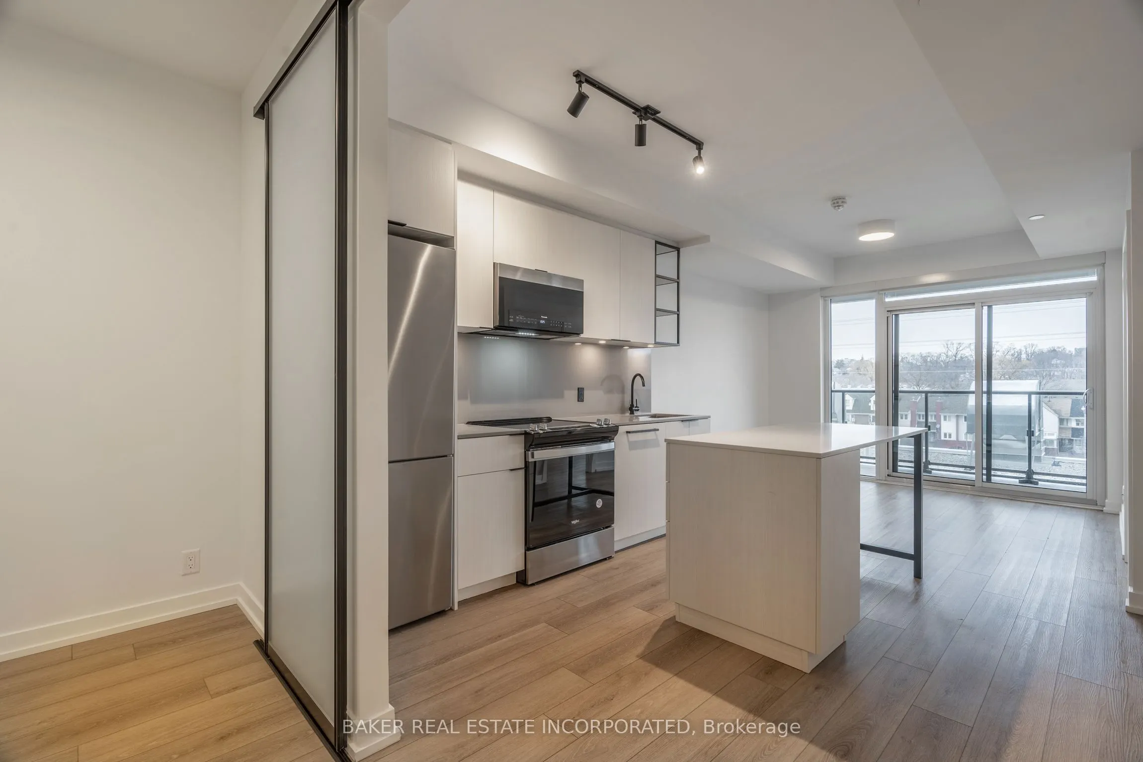 740 Dupont Street, #324