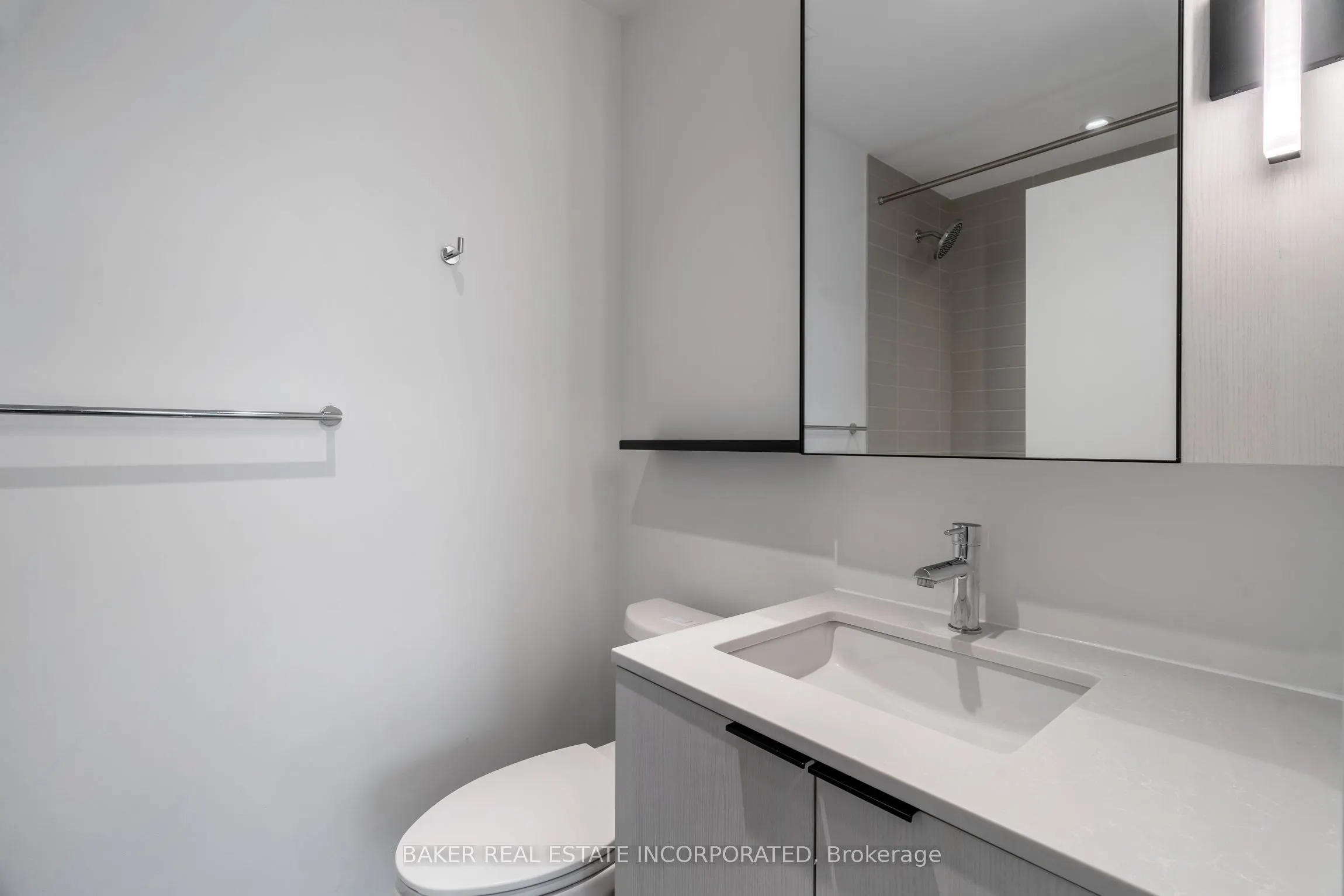740 Dupont Street, #324