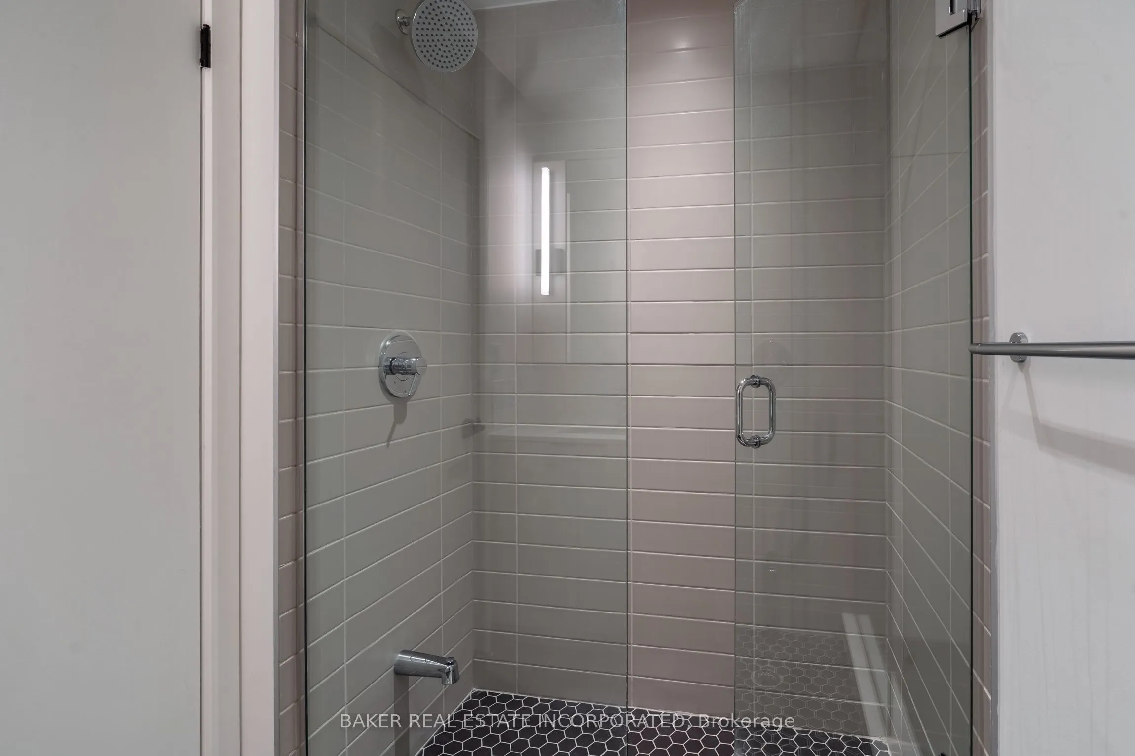 740 Dupont Street, #324
