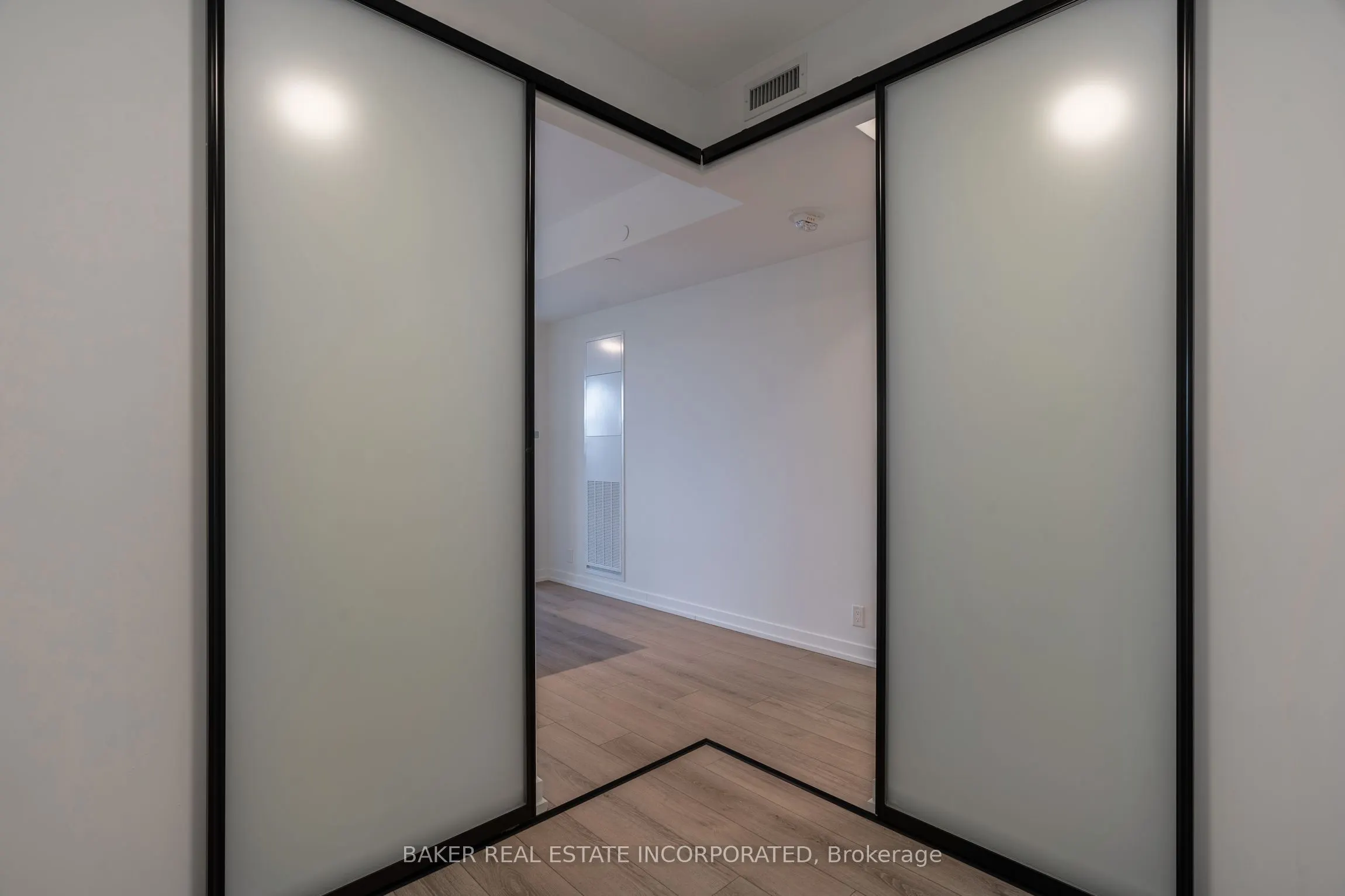 740 Dupont Street, #324