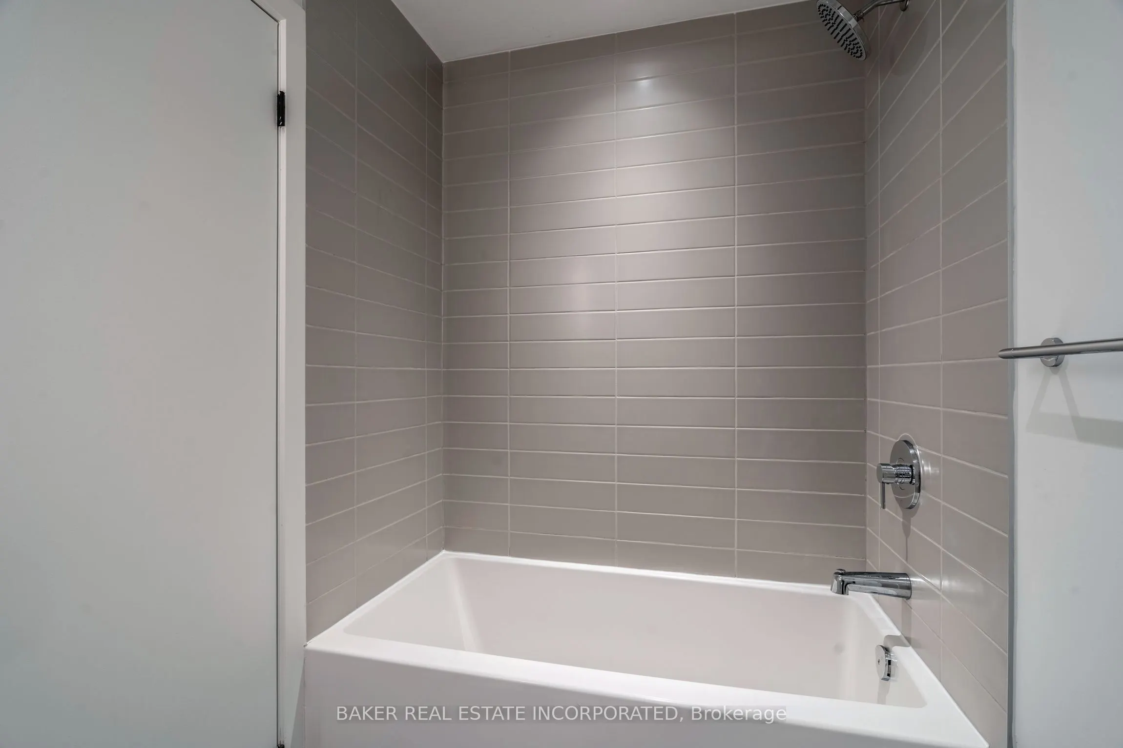 740 Dupont Street, #324