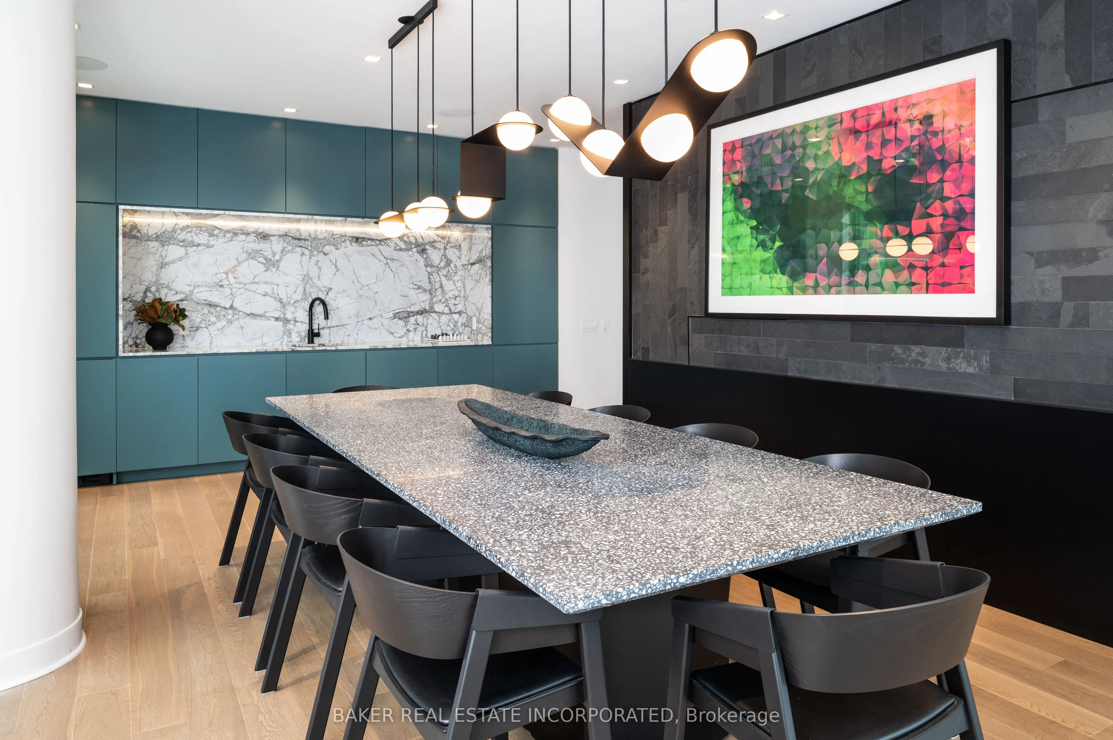 740 Dupont Street, #324