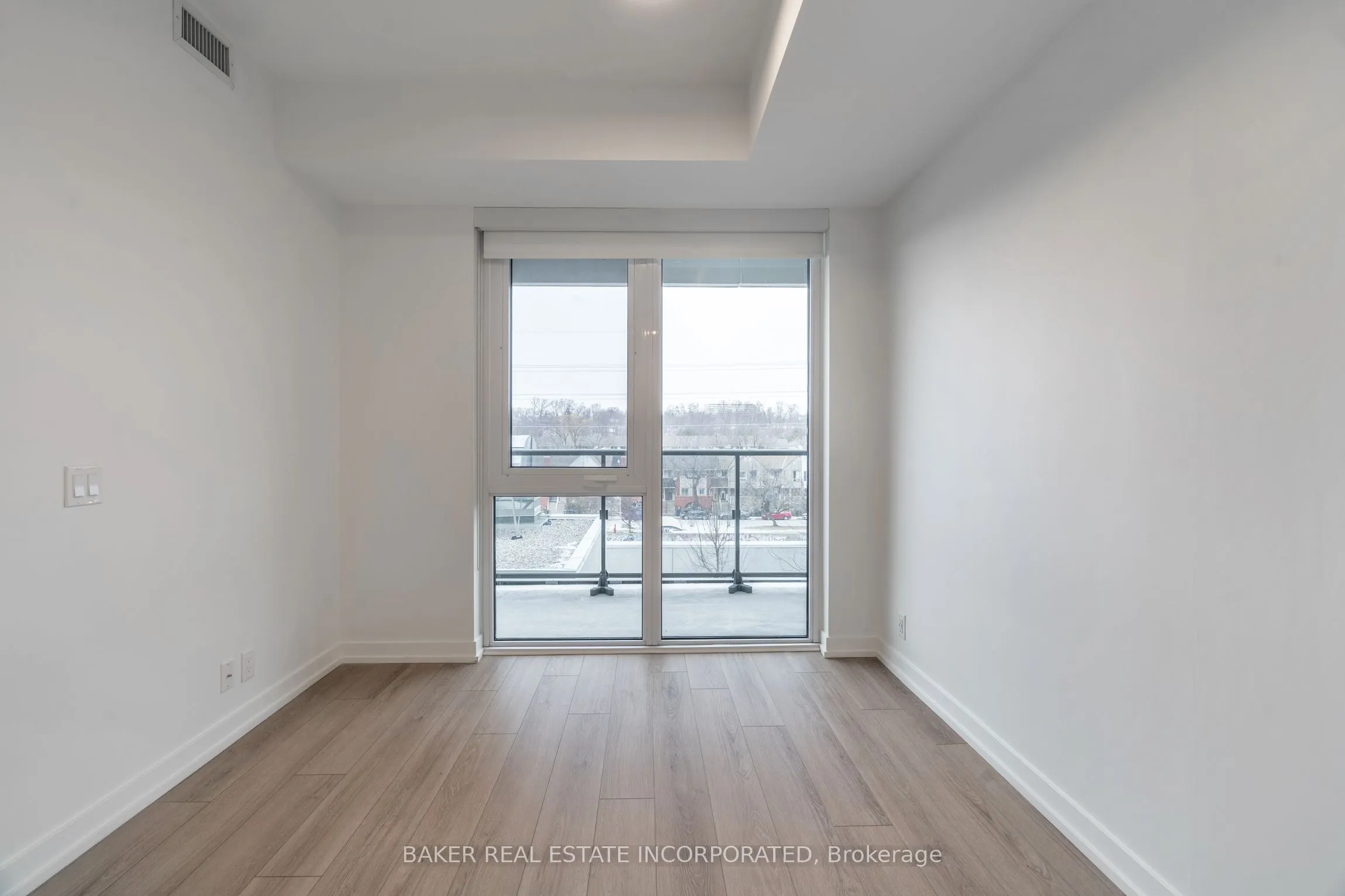 740 Dupont Street, #324
