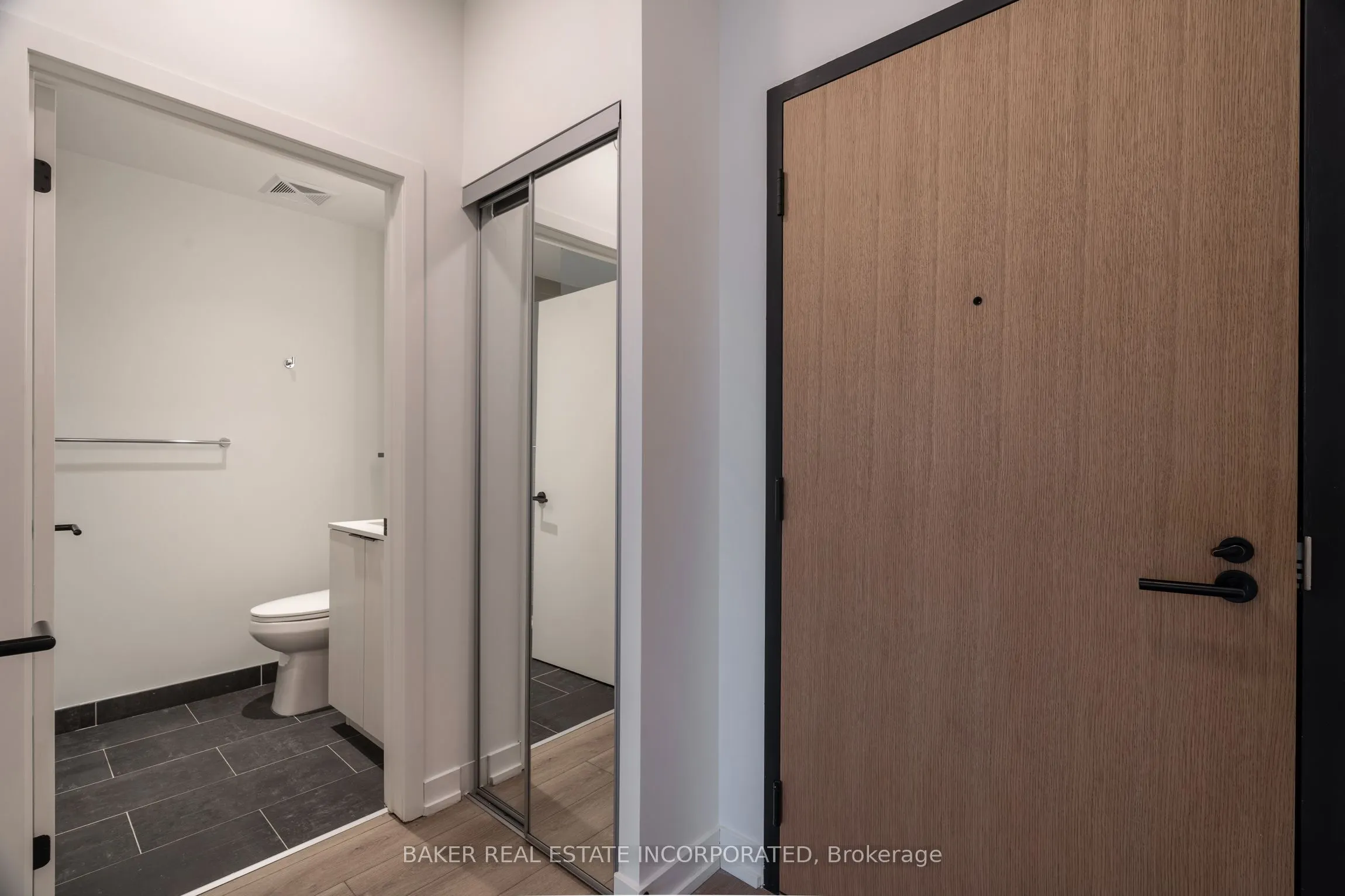 740 Dupont Street, #324