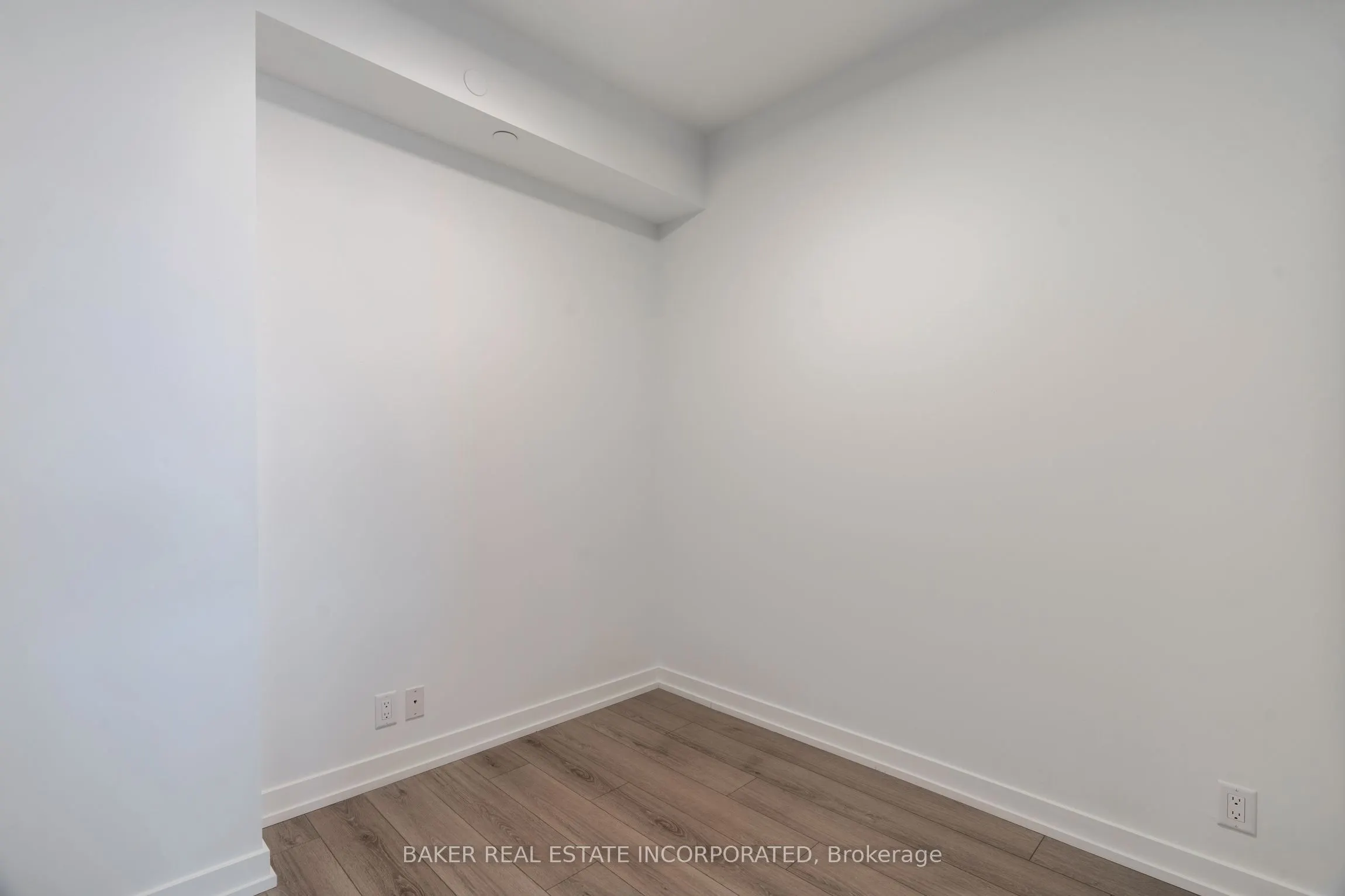 740 Dupont Street, #324
