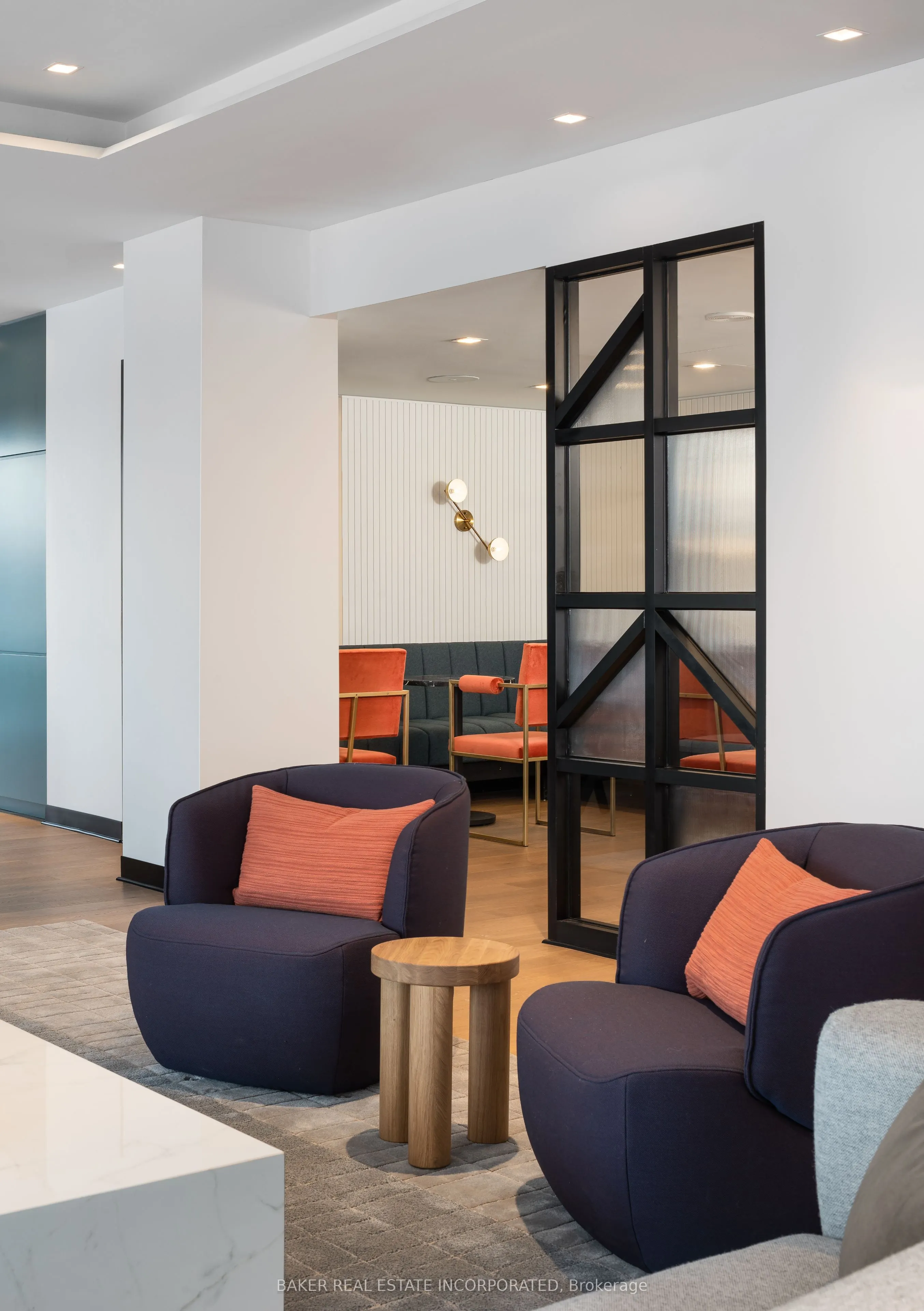 740 Dupont Street, #324