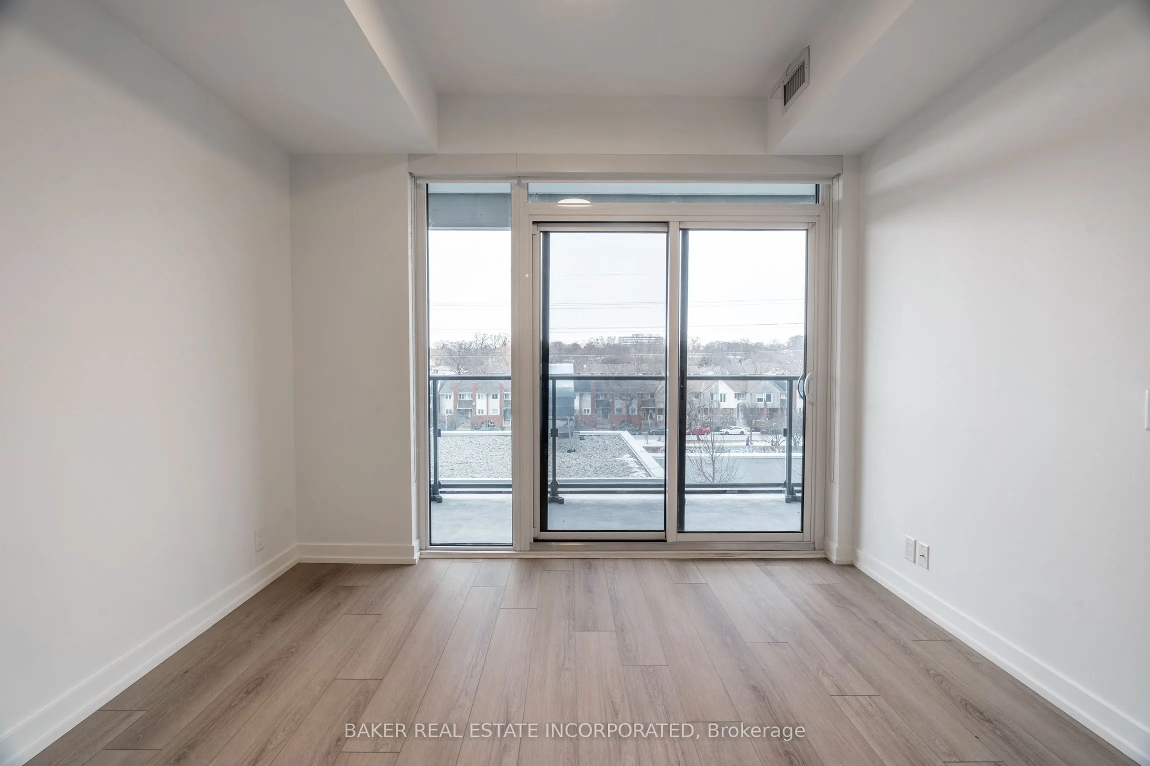 740 Dupont Street, #324