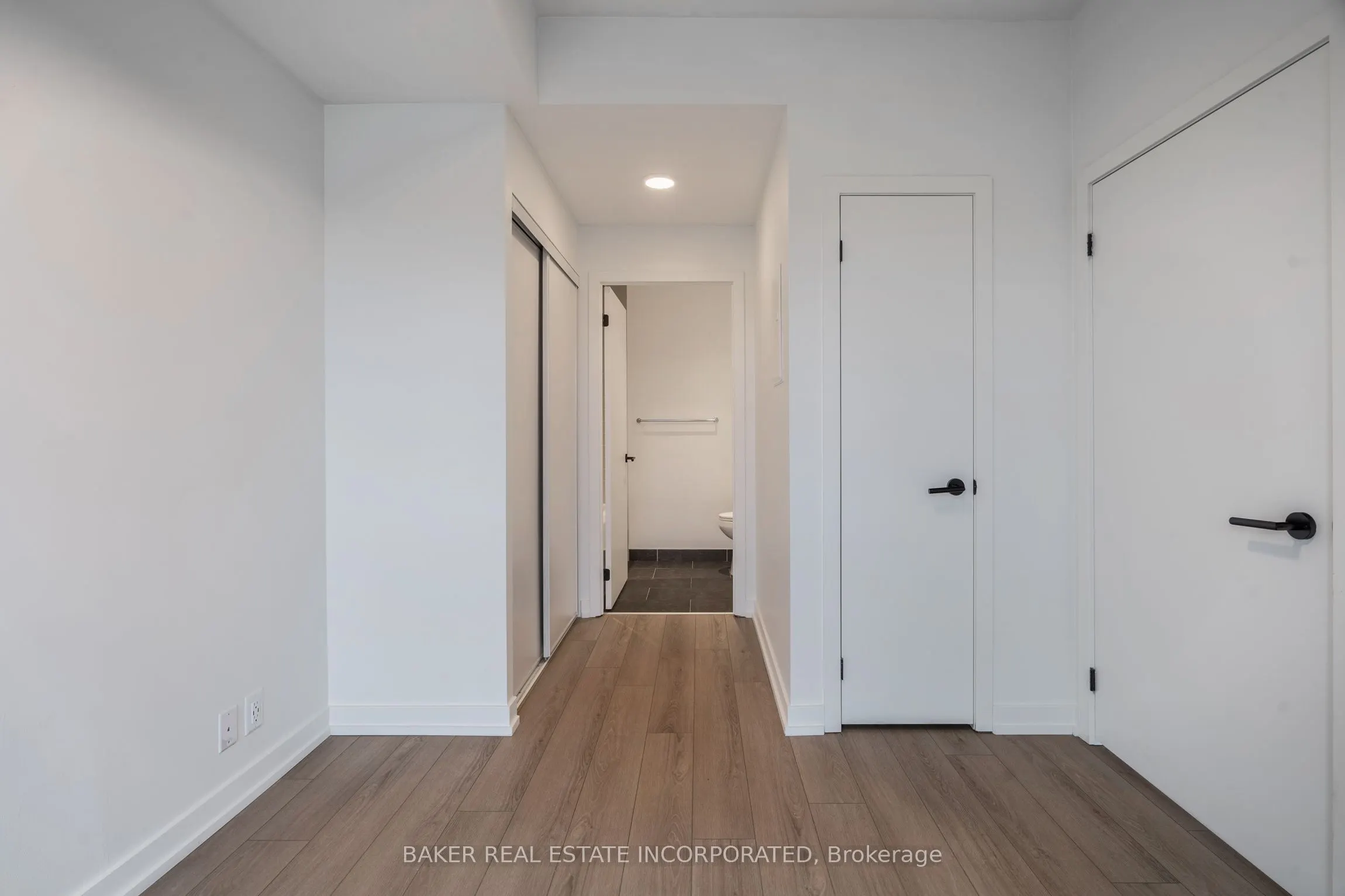 740 Dupont Street, #324