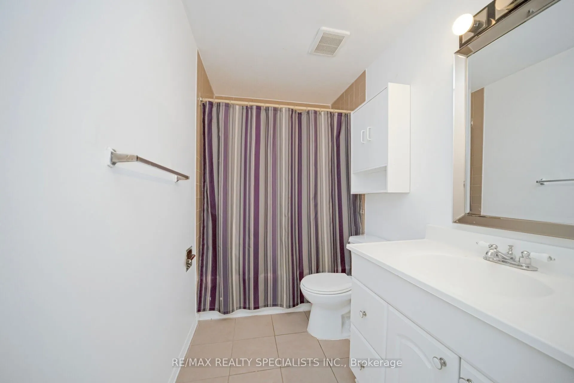 28 Lincoln Court, #28
