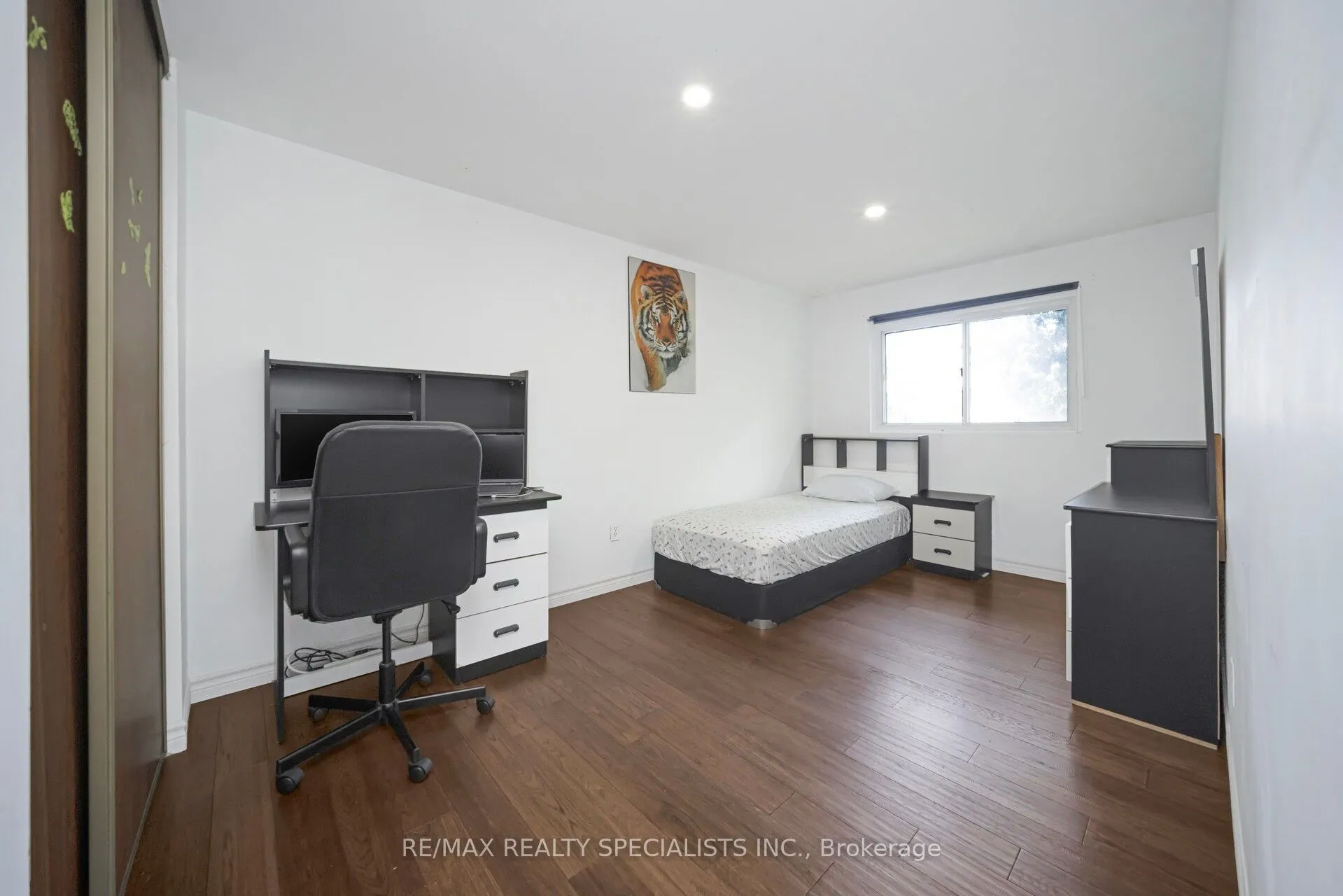 28 Lincoln Court, #28